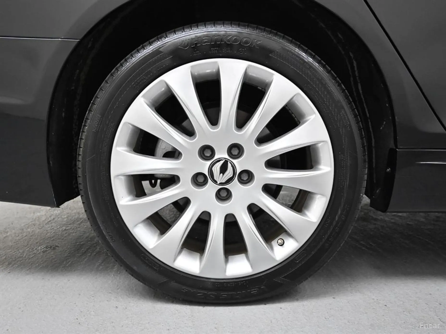KG Mobility (SsangYong) Chairman W превью 5