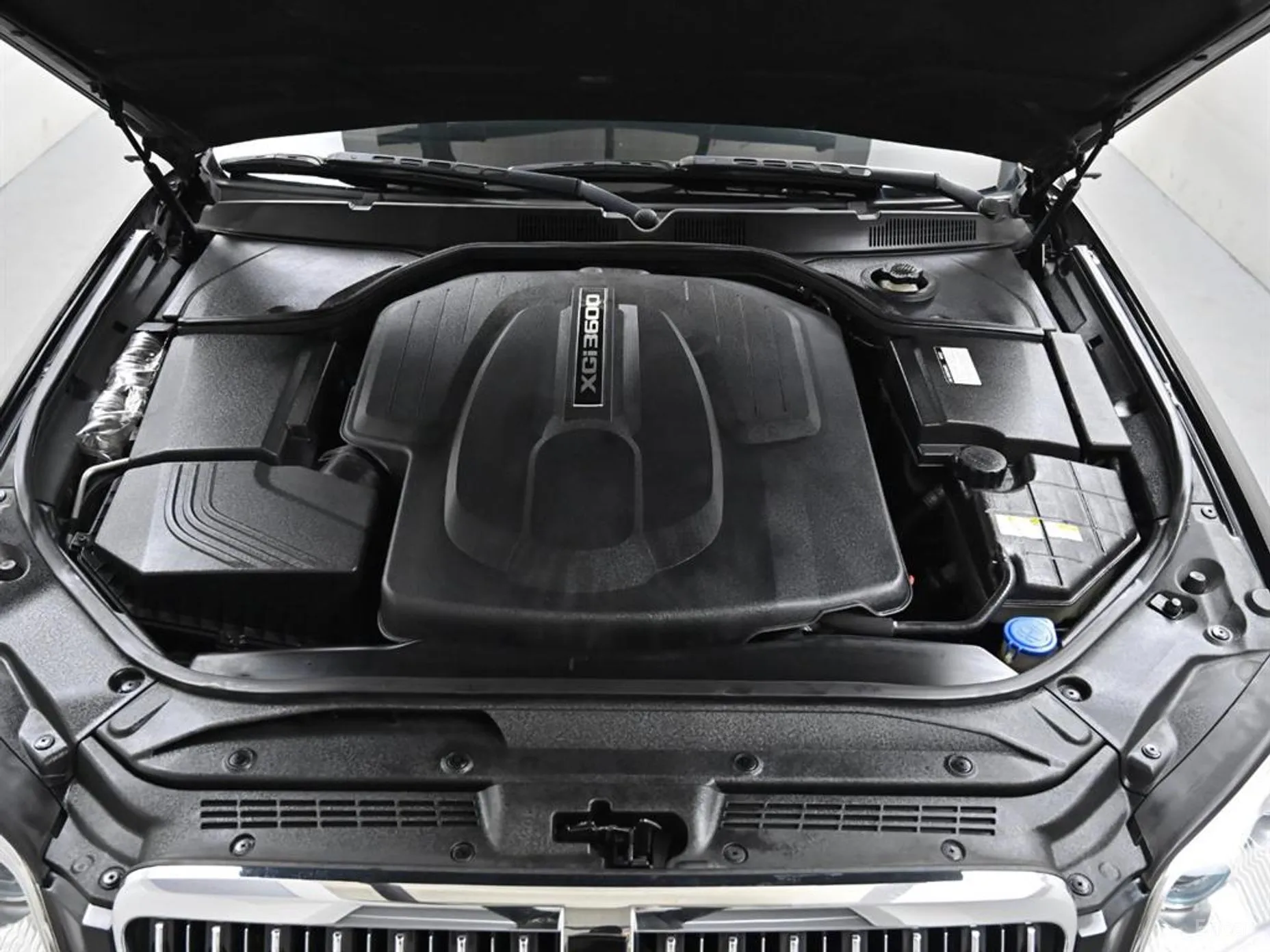 KG Mobility (SsangYong) Chairman W превью 6