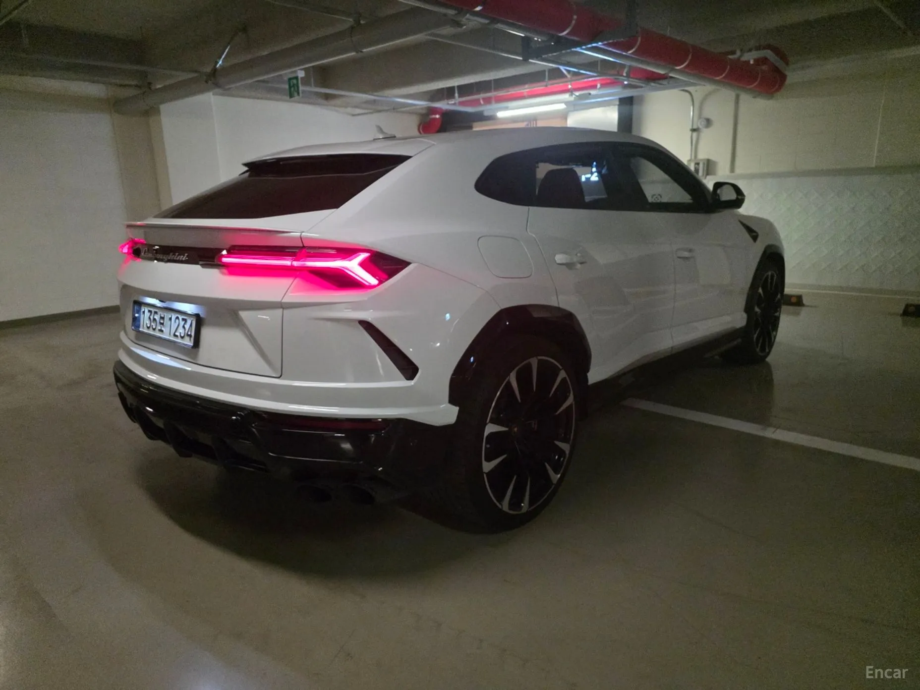 Lamborghini Urus превью 4