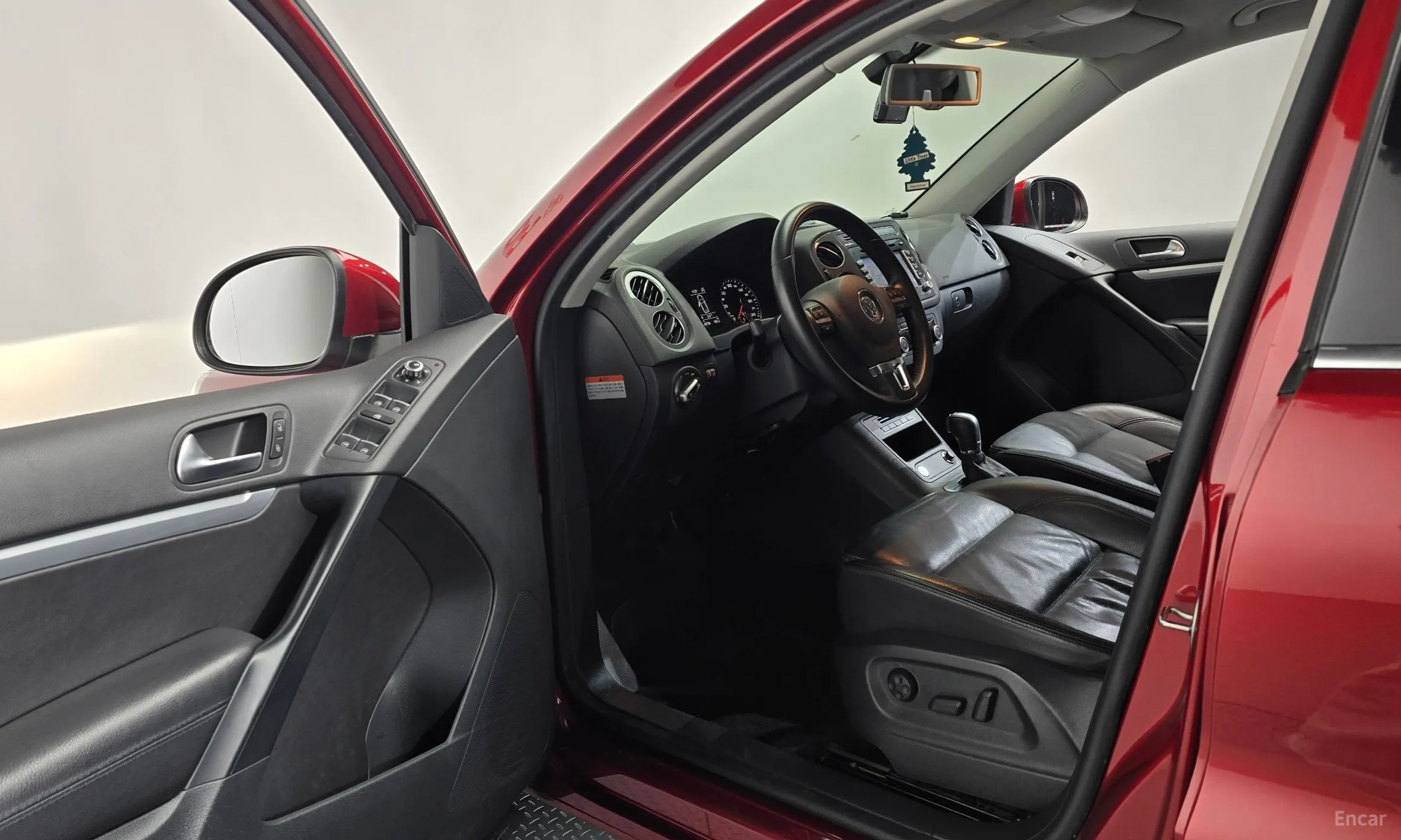 Volkswagen New Tiguan превью 10