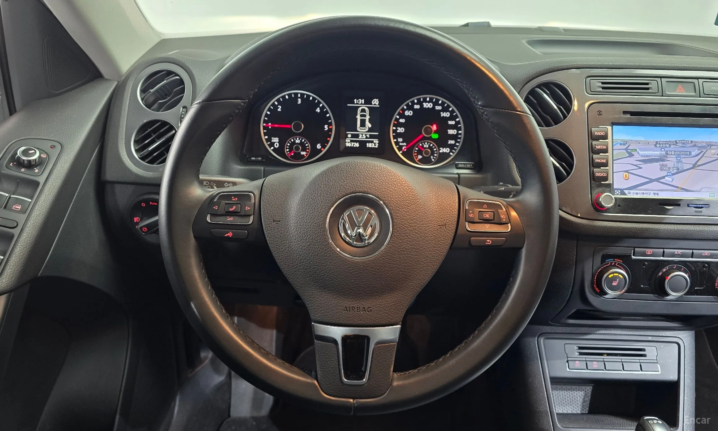 Volkswagen New Tiguan превью 13