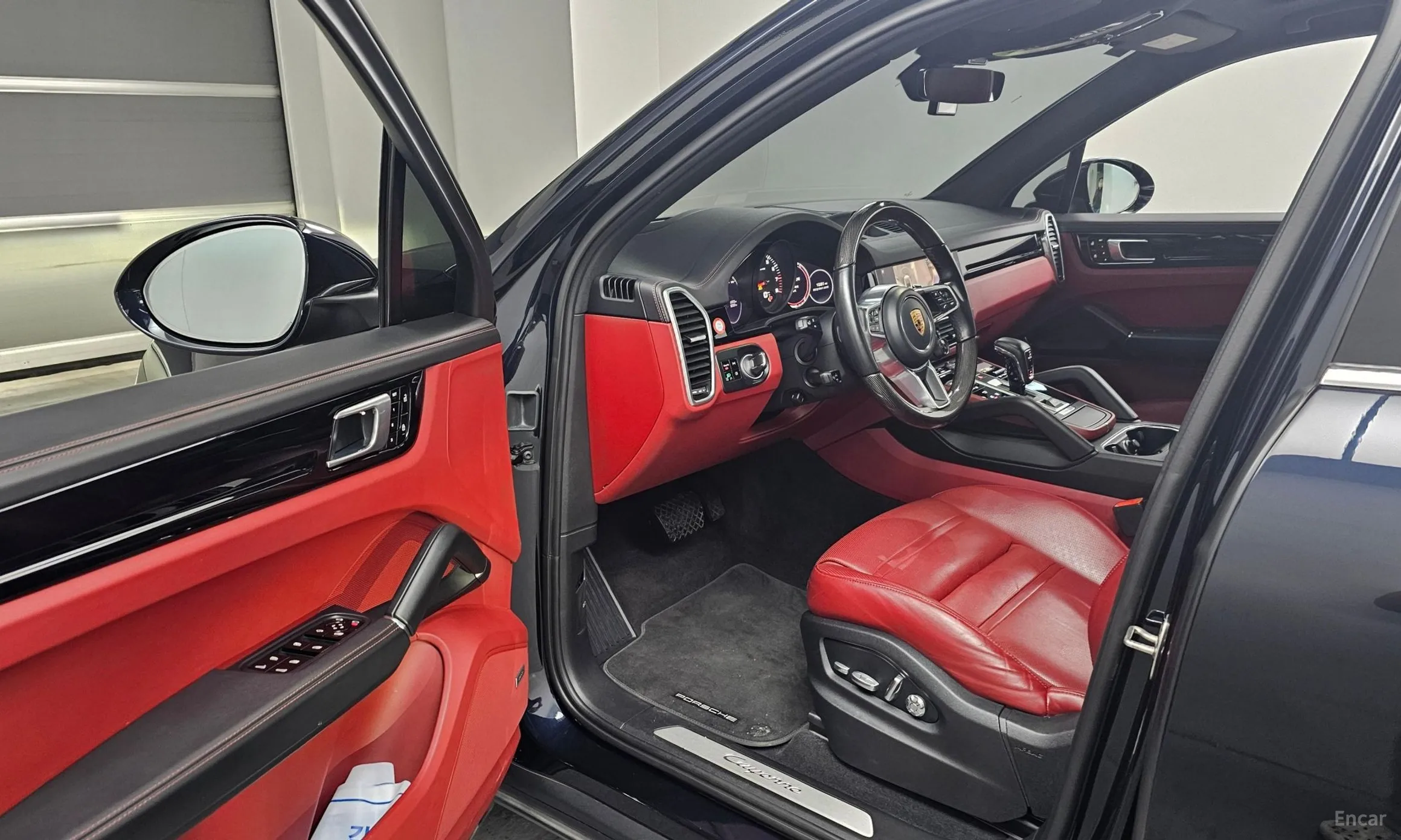 Porsche Cayenne (PO536) превью 11