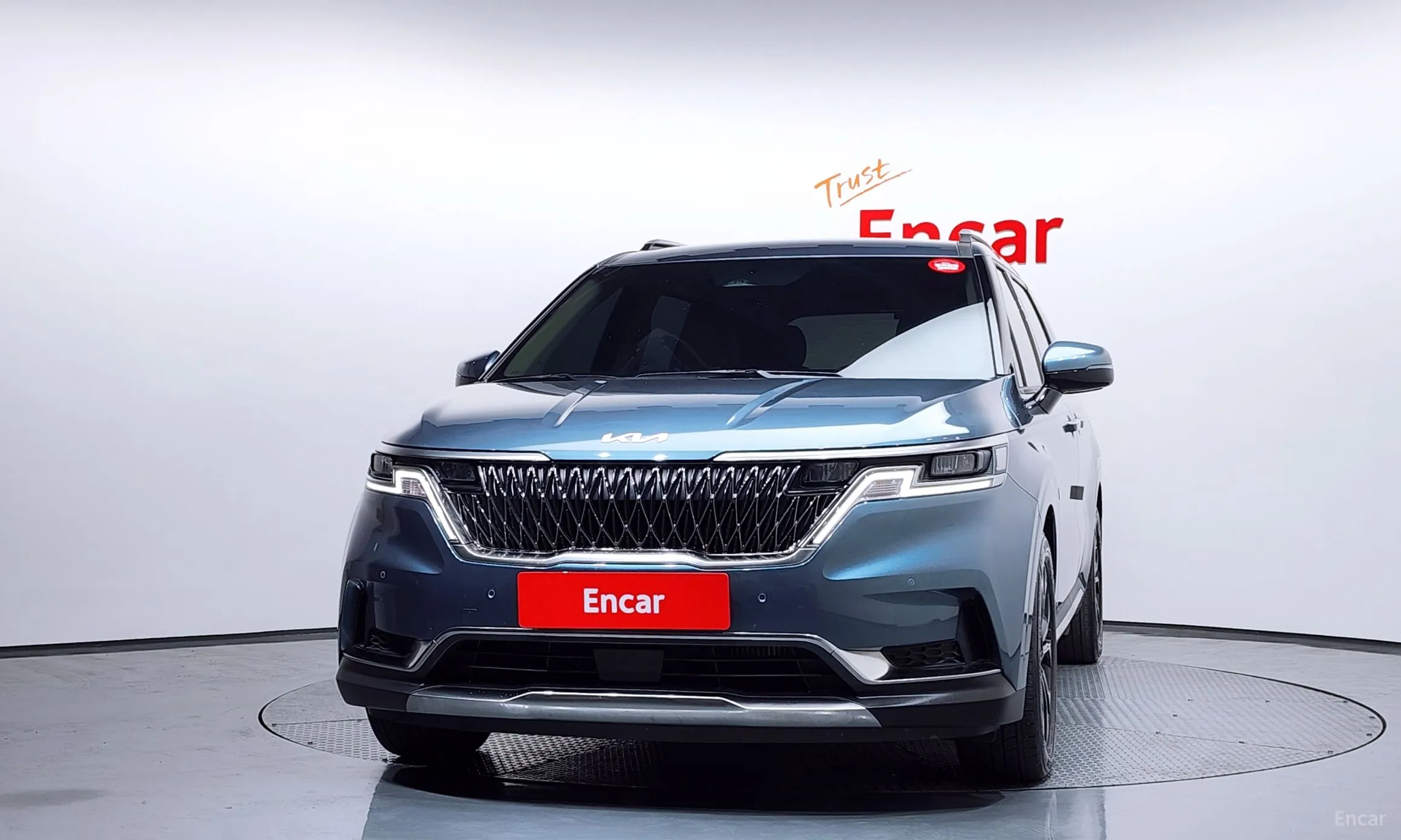 Kia Carnival Gen 4 превью 3