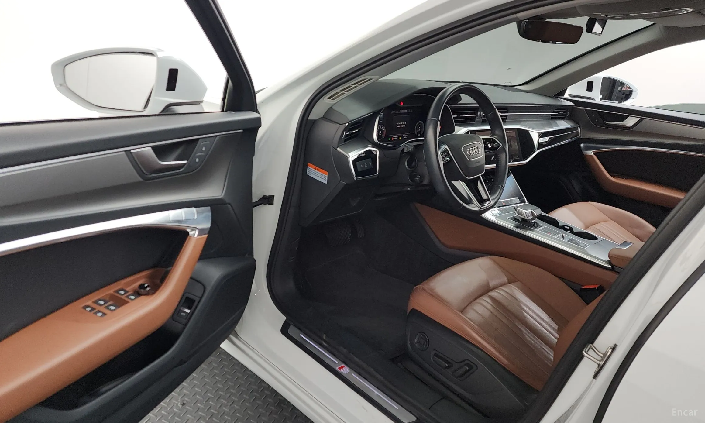 Audi A6 (C8) превью 10
