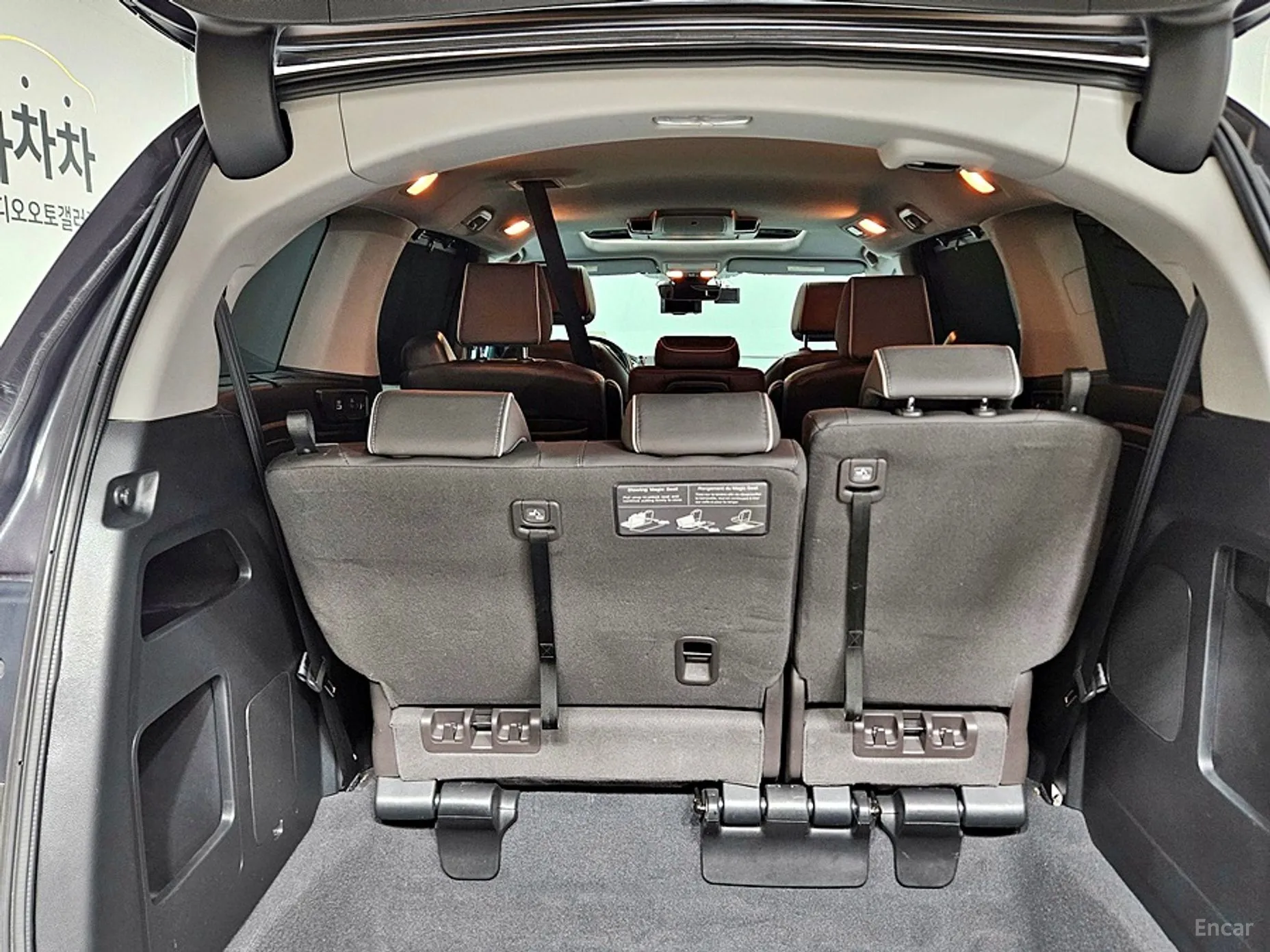 Honda Odyssey превью 17