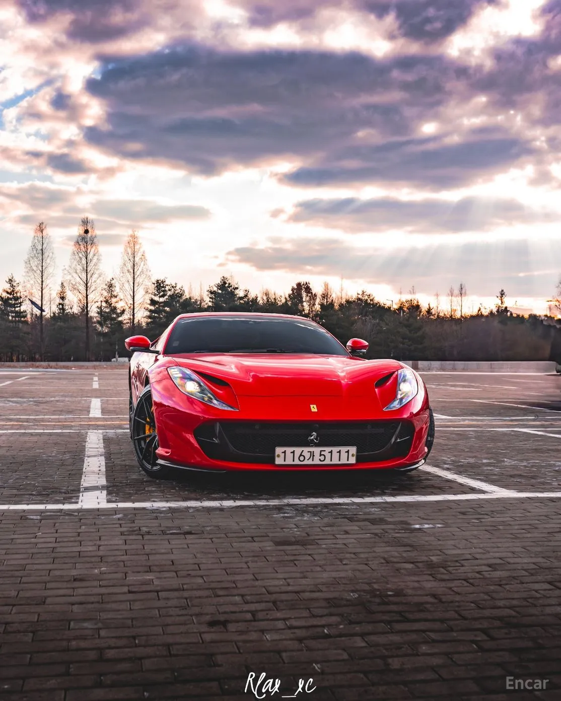 Ferrari 812 Superfast превью 16