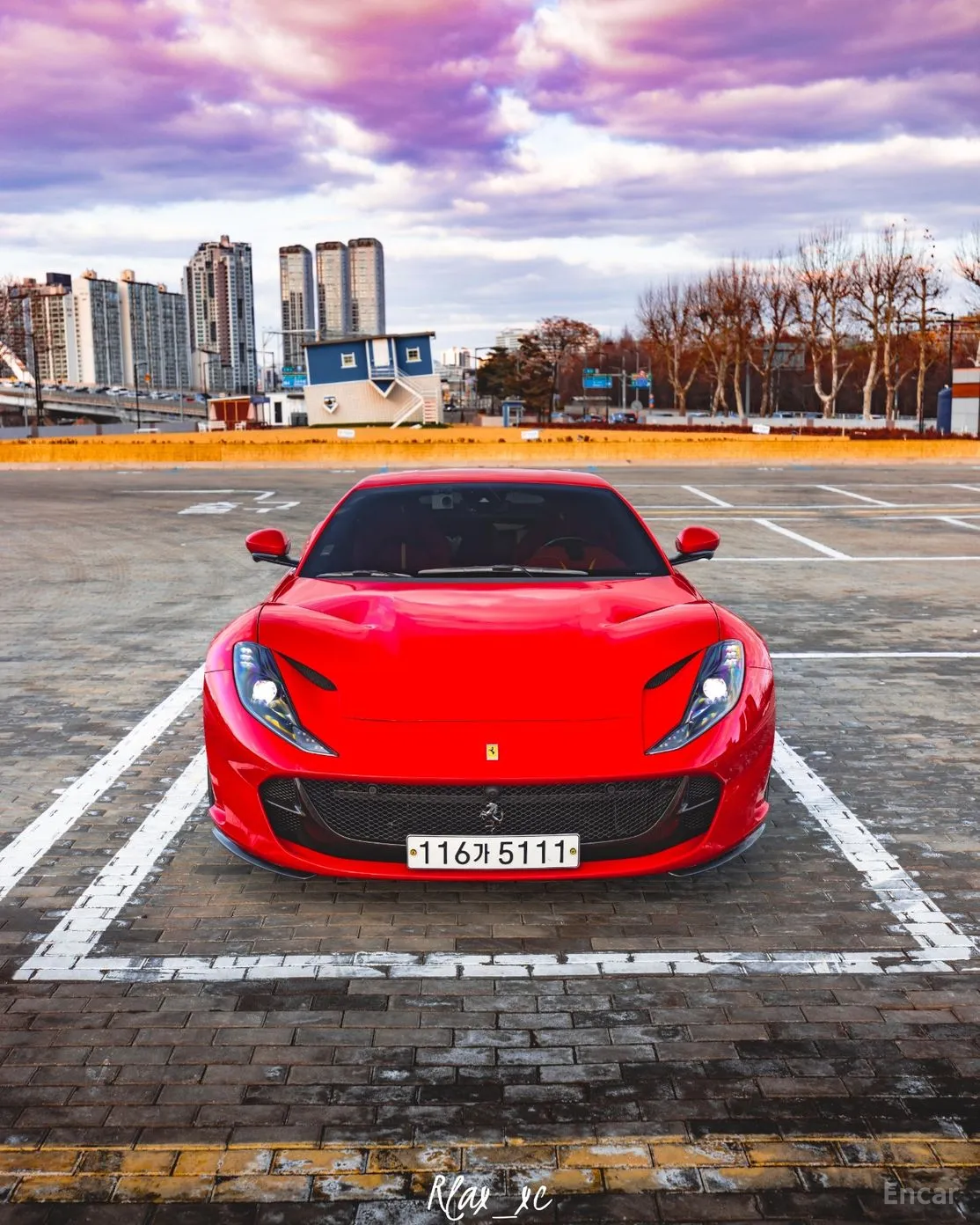 Ferrari 812 Superfast превью 17