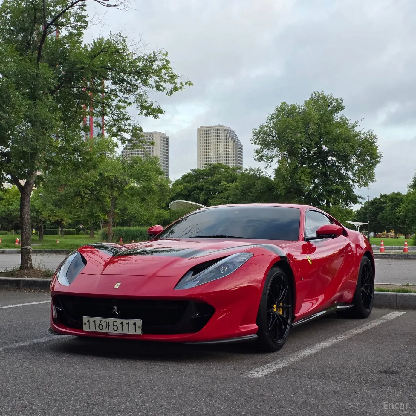 Ferrari 812 Superfast превью 18