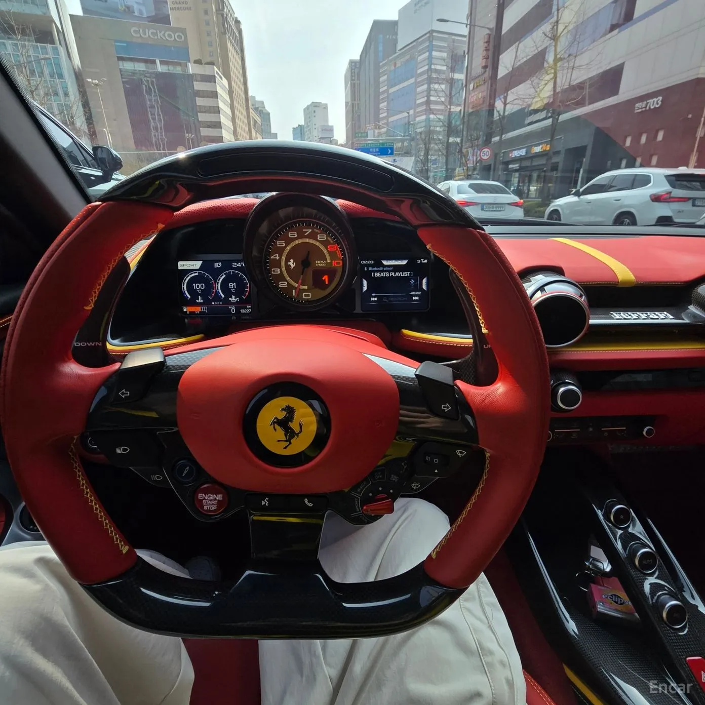 Ferrari 812 Superfast превью 19
