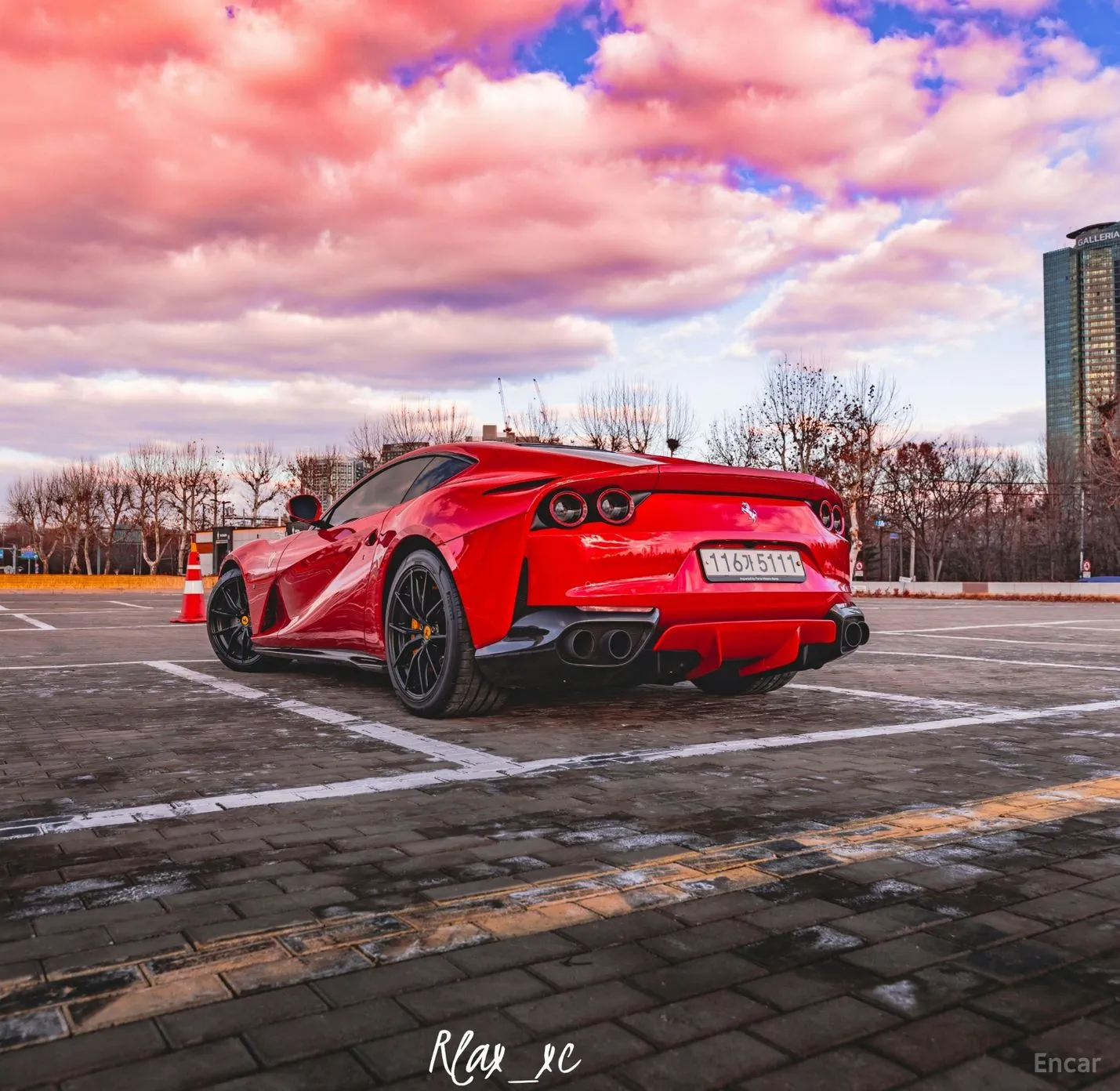 Ferrari 812 Superfast превью 8