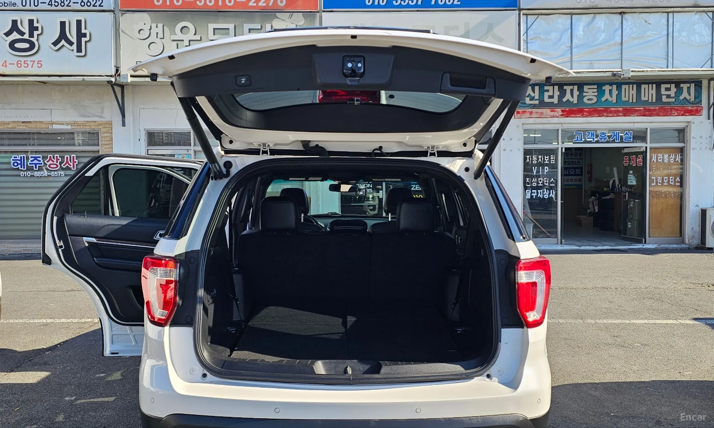 Ford Explorer превью 18