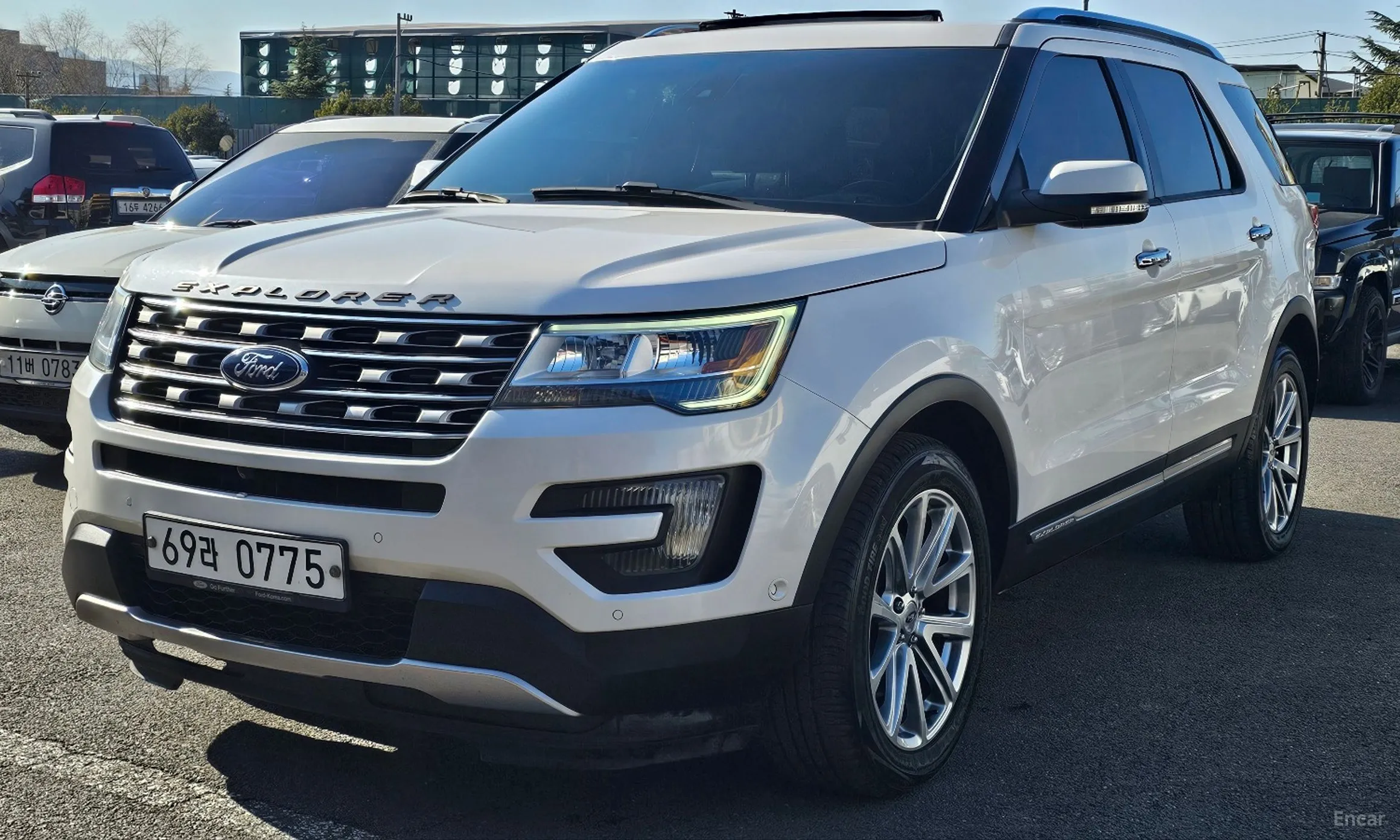 Ford Explorer превью 3