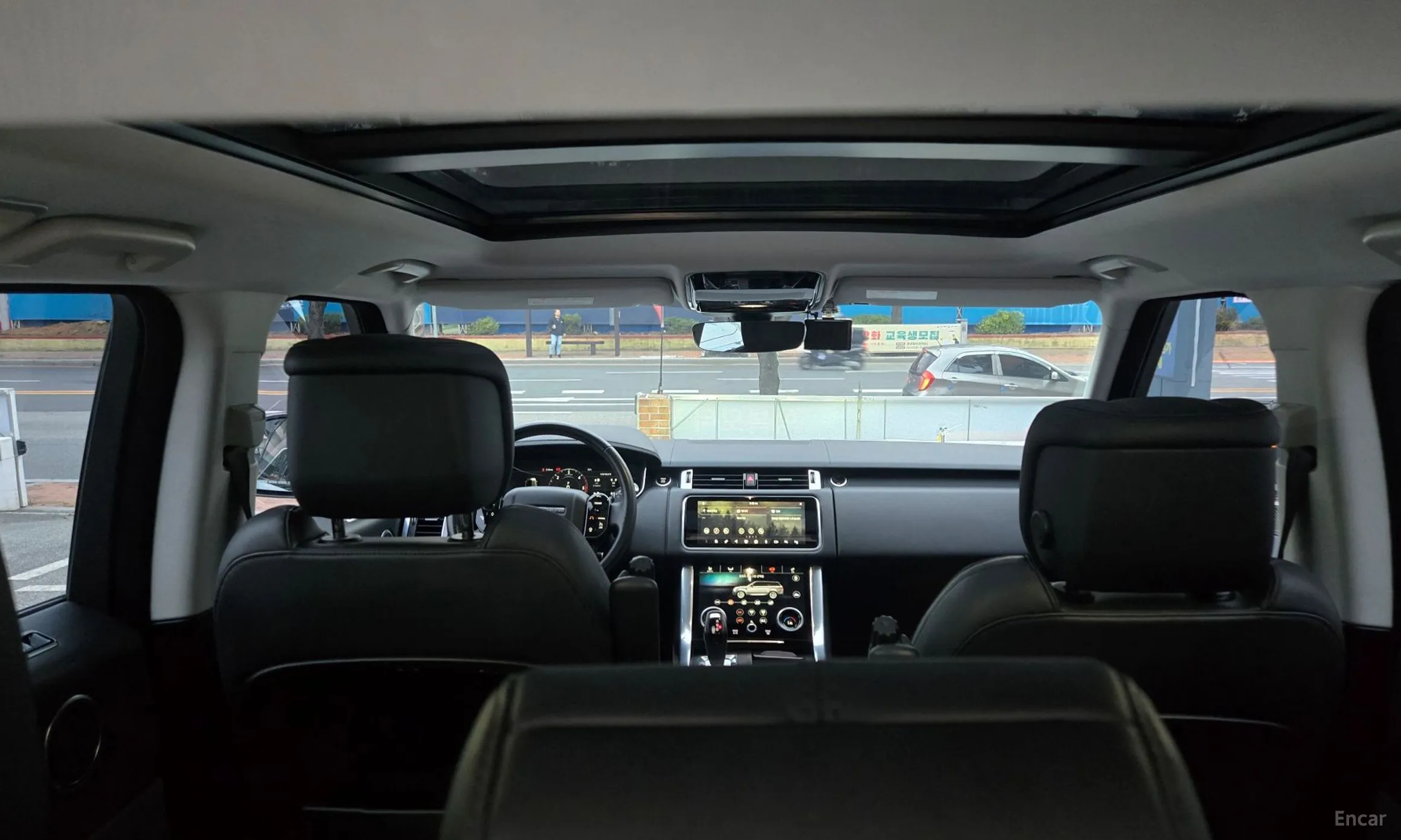 Land Rover Range Rover Sport 2nd Generation превью 12
