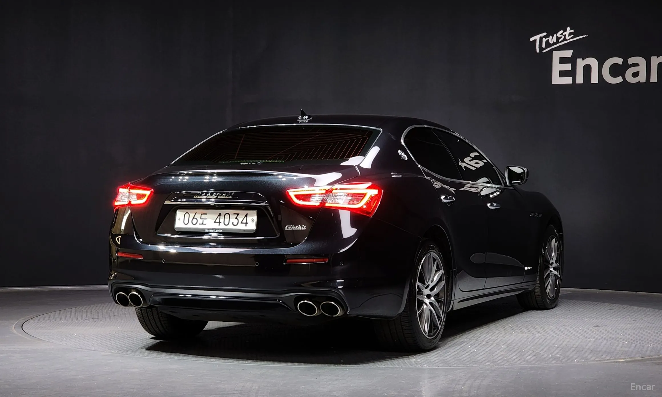 Maserati Ghibli превью 2