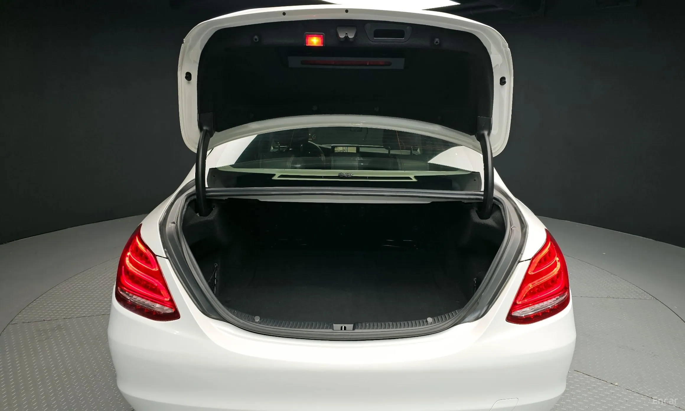 Mercedes Benz C-Class W205 превью 20