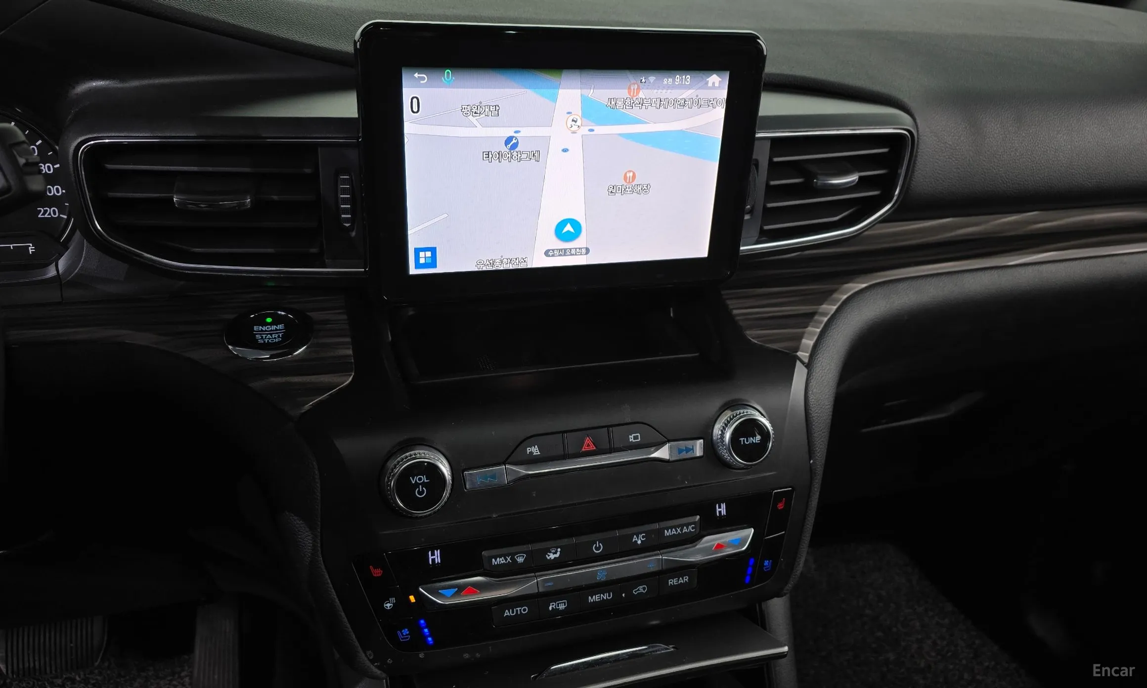 Ford Explorer 6th Generation превью 14