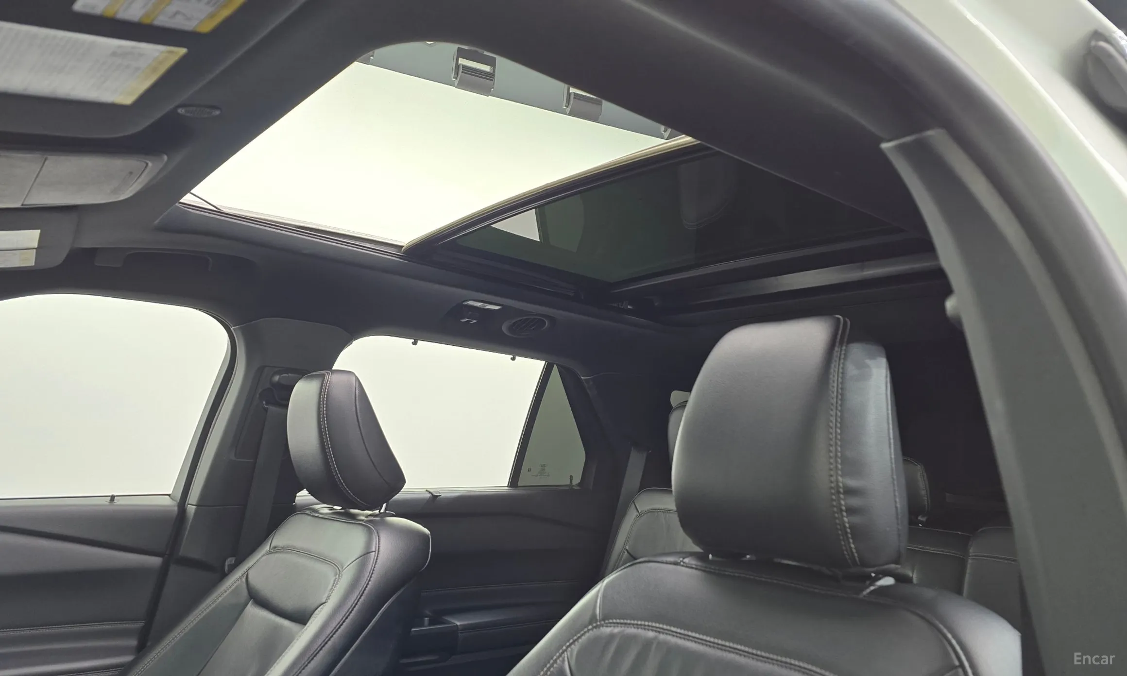 Ford Explorer 6th Generation превью 19