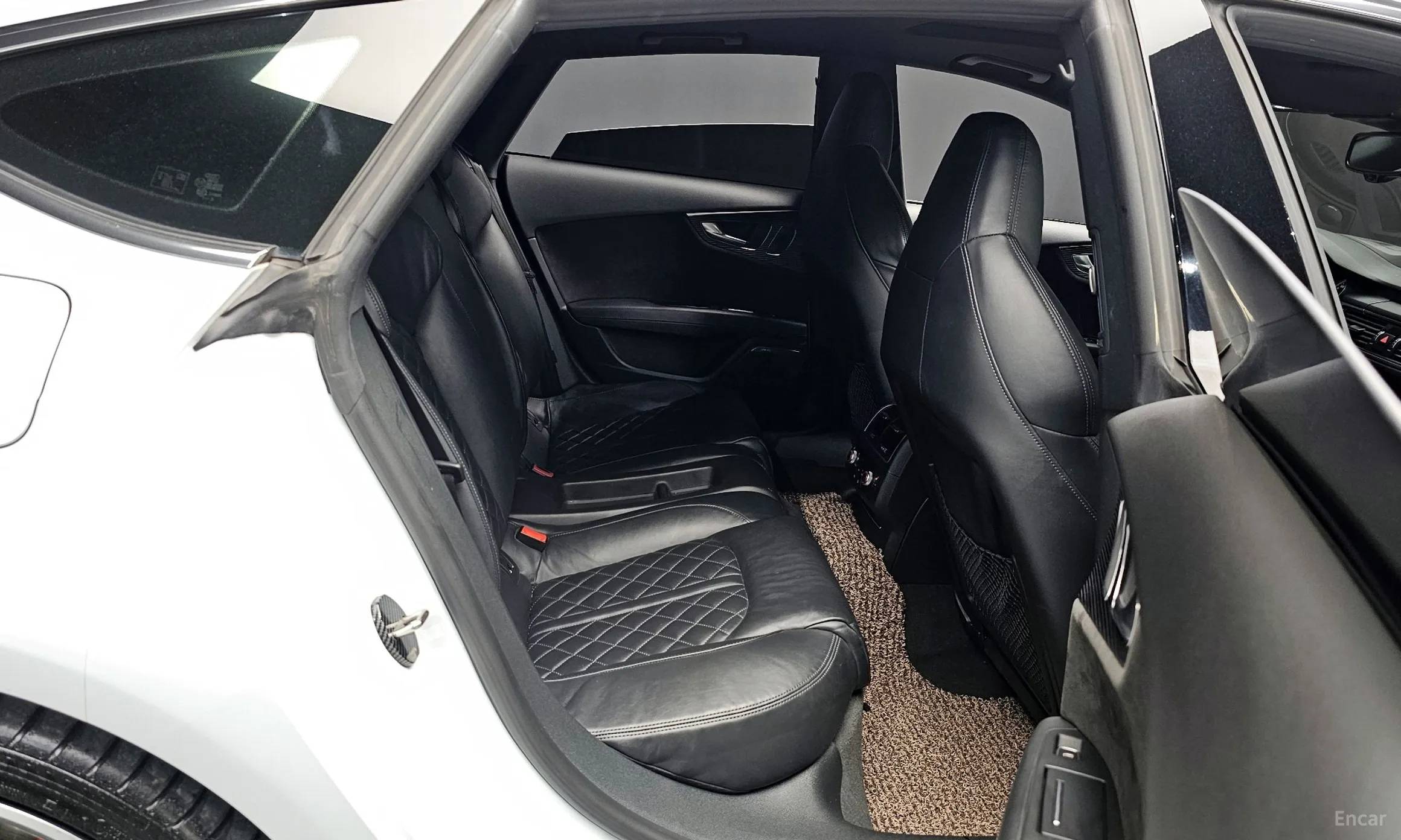 Audi A7 превью 12