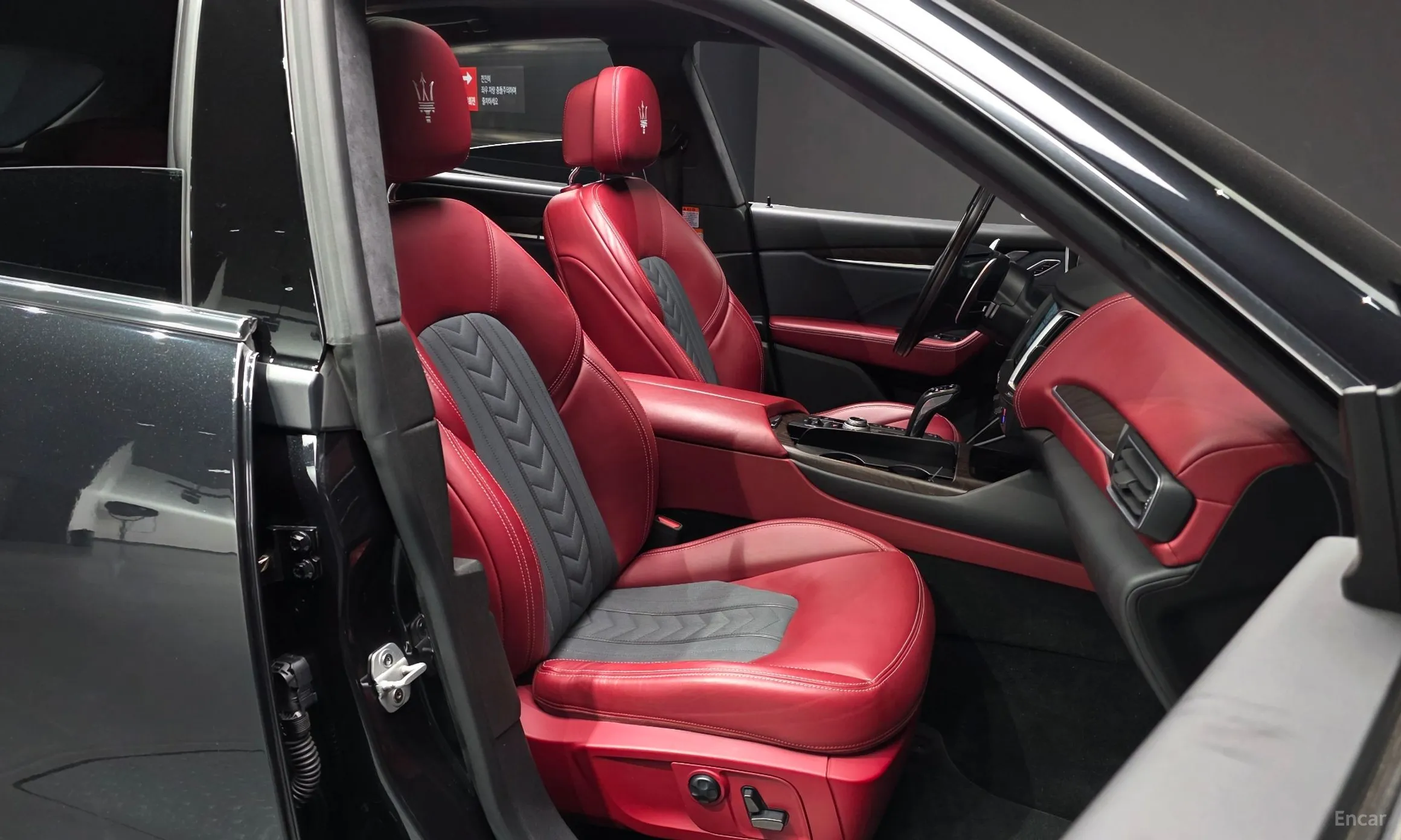 Maserati Levante превью 10