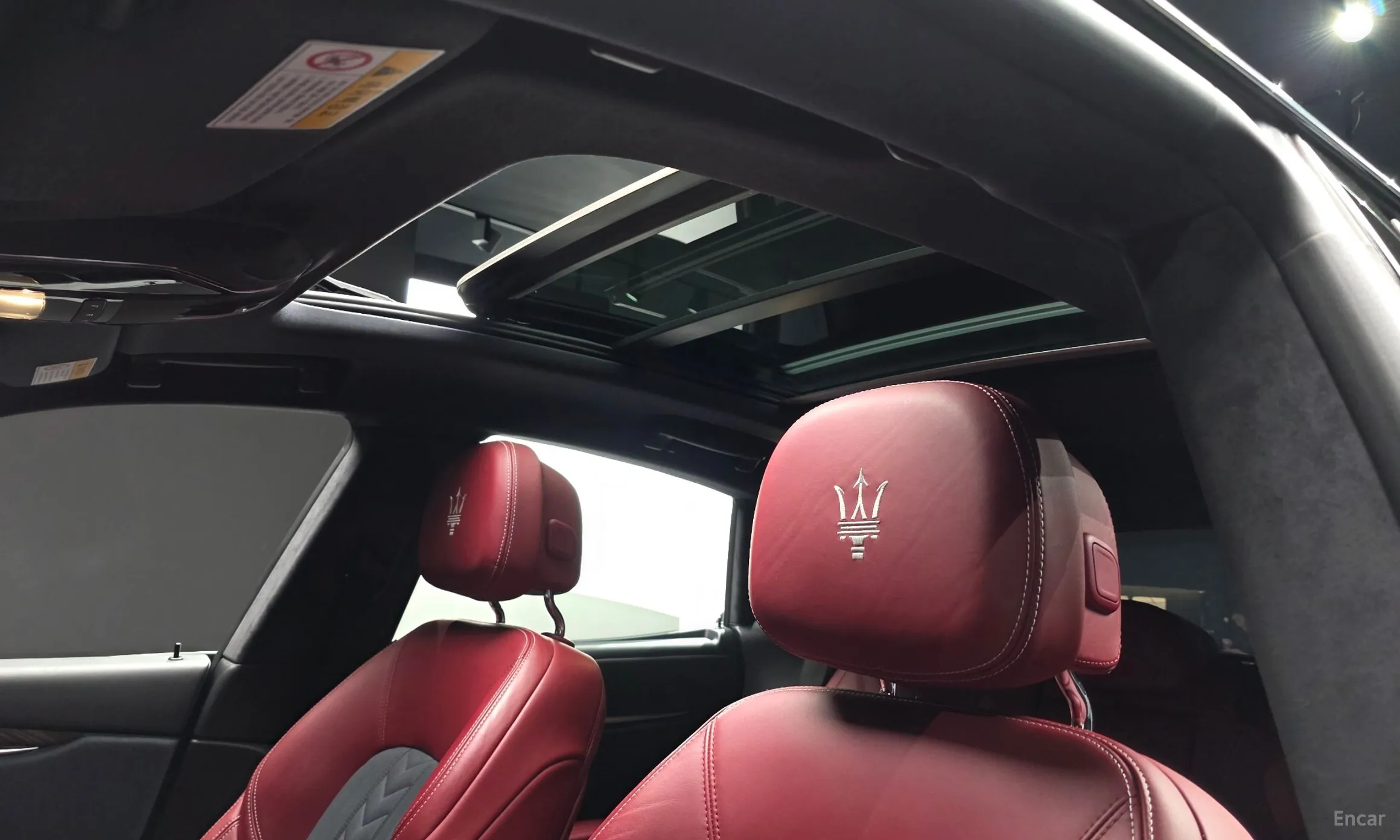 Maserati Levante превью 17