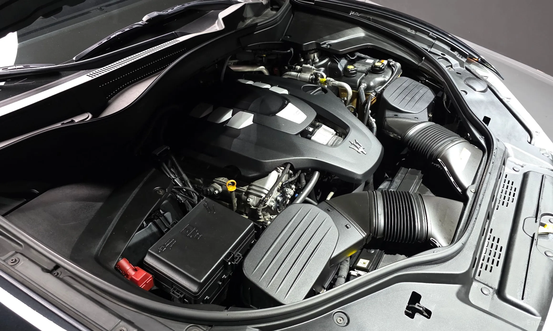 Maserati Levante превью 6