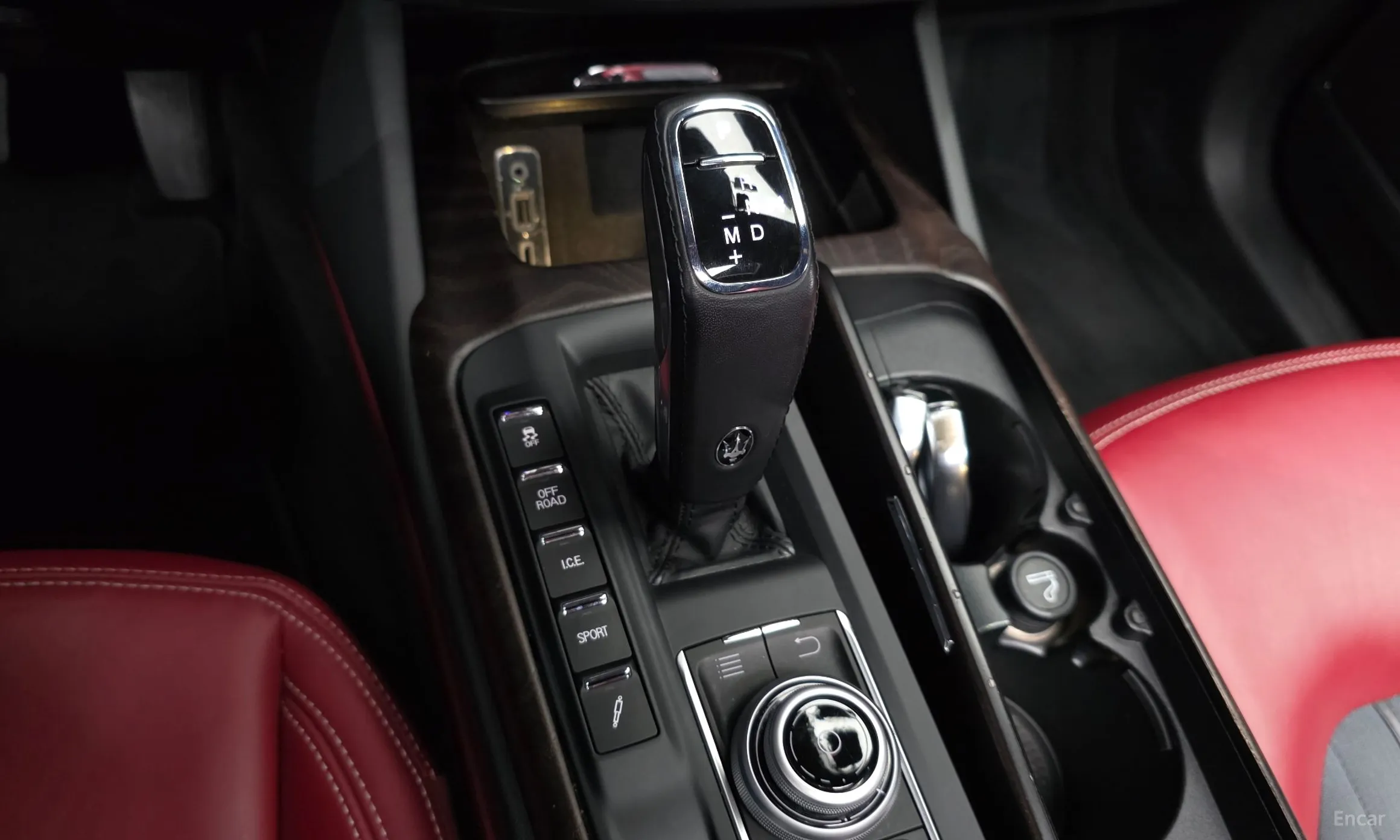 Maserati Levante превью 9
