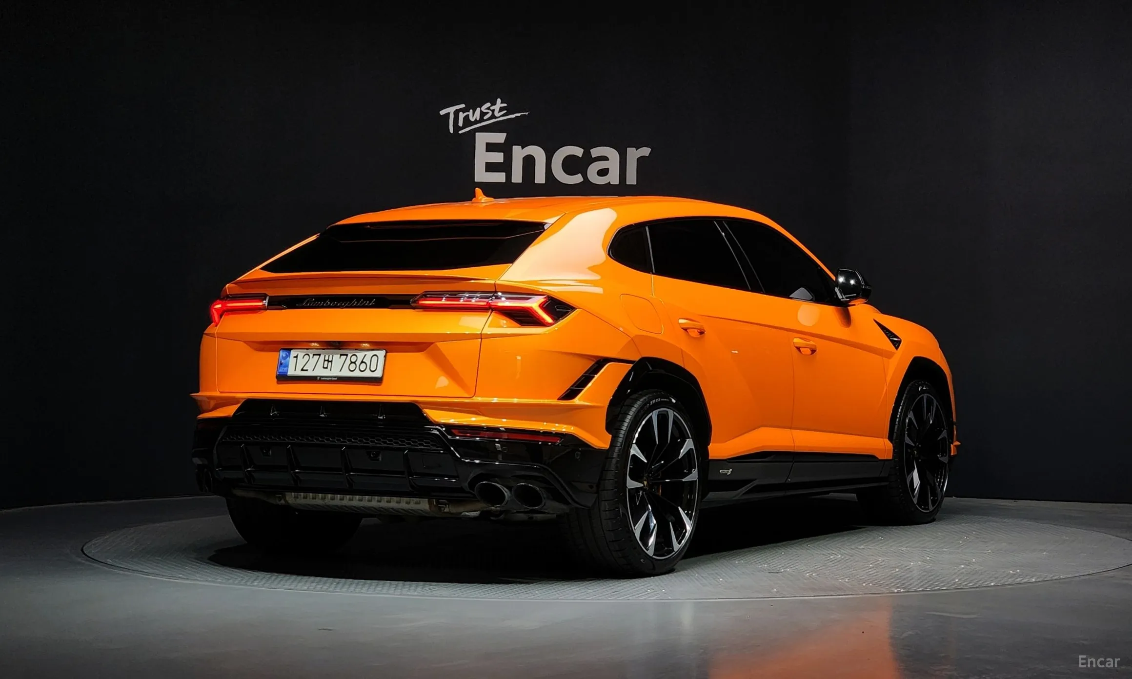 Lamborghini Urus превью 2