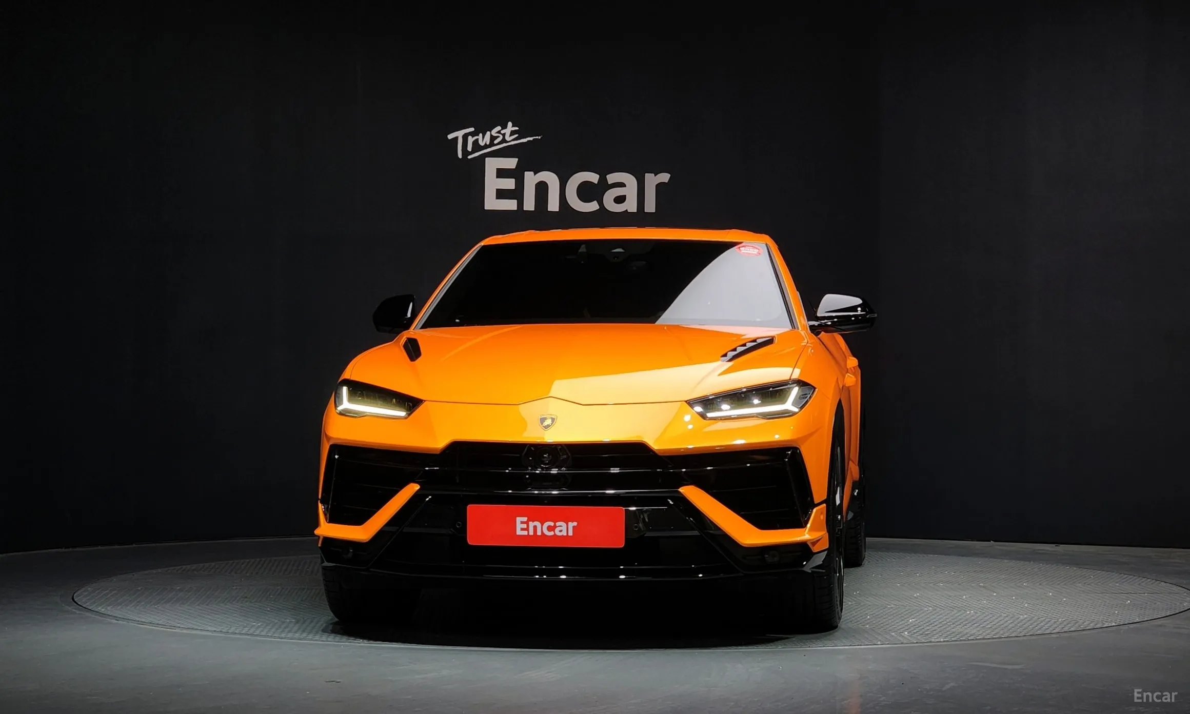 Lamborghini Urus превью 3