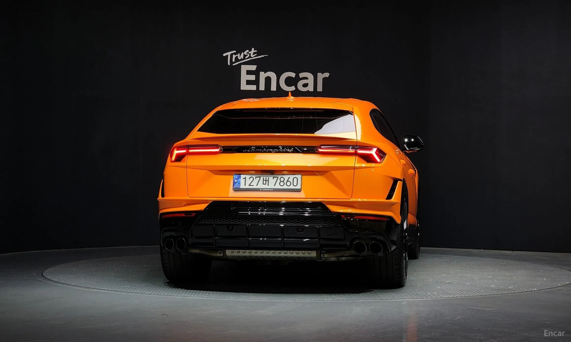 Lamborghini Urus превью 4