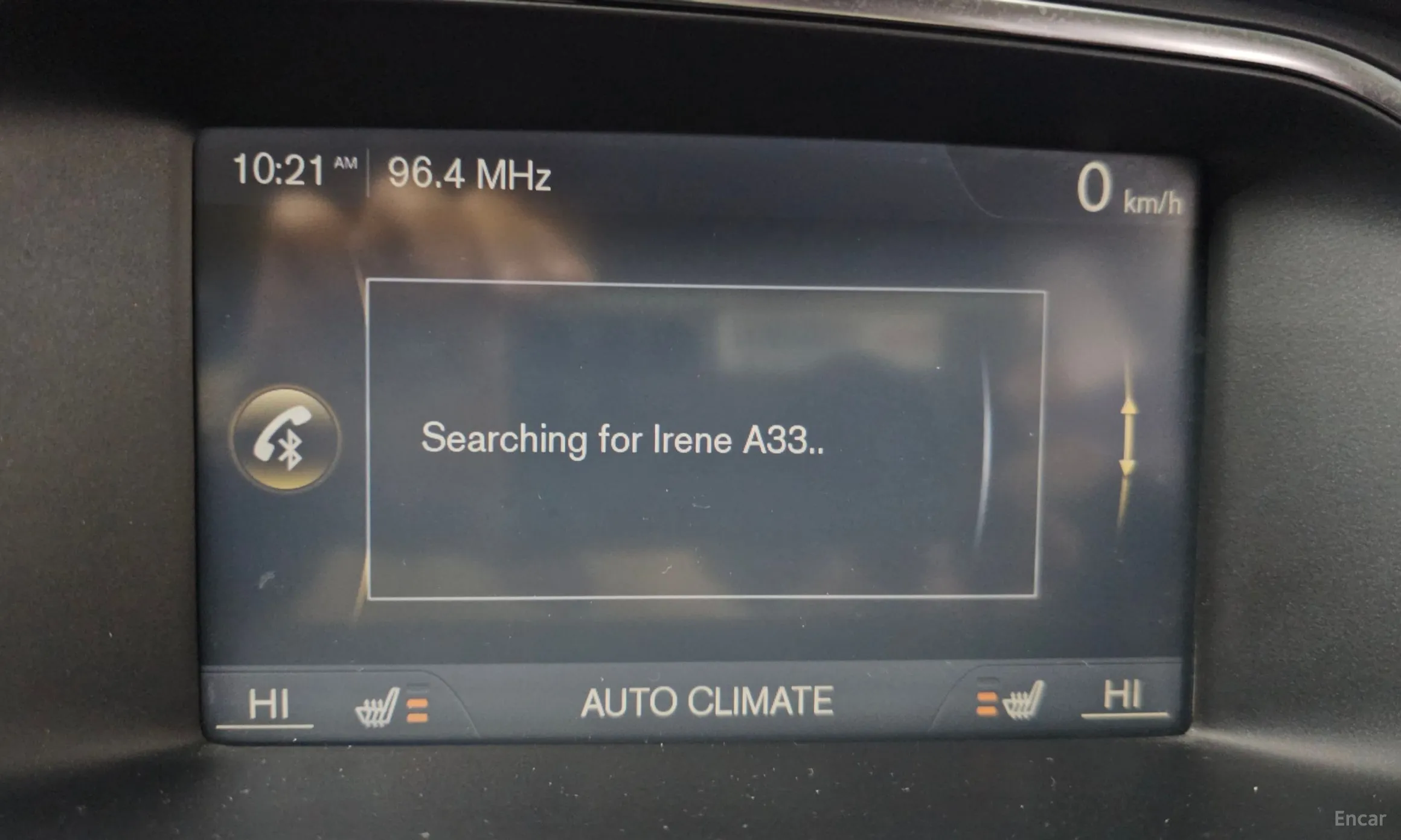 Volvo V40 превью 15