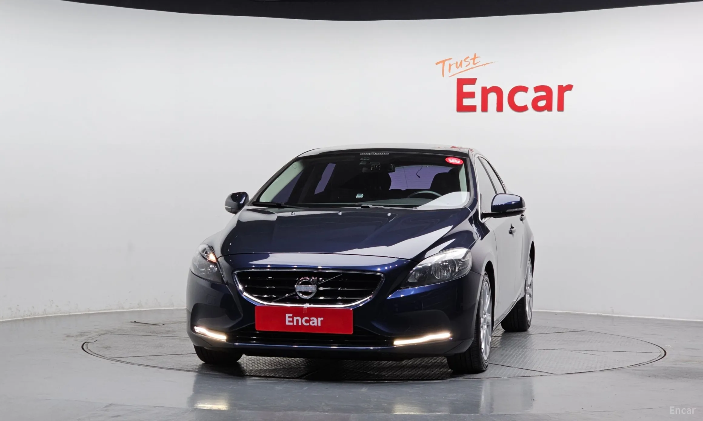 Volvo V40 превью 3