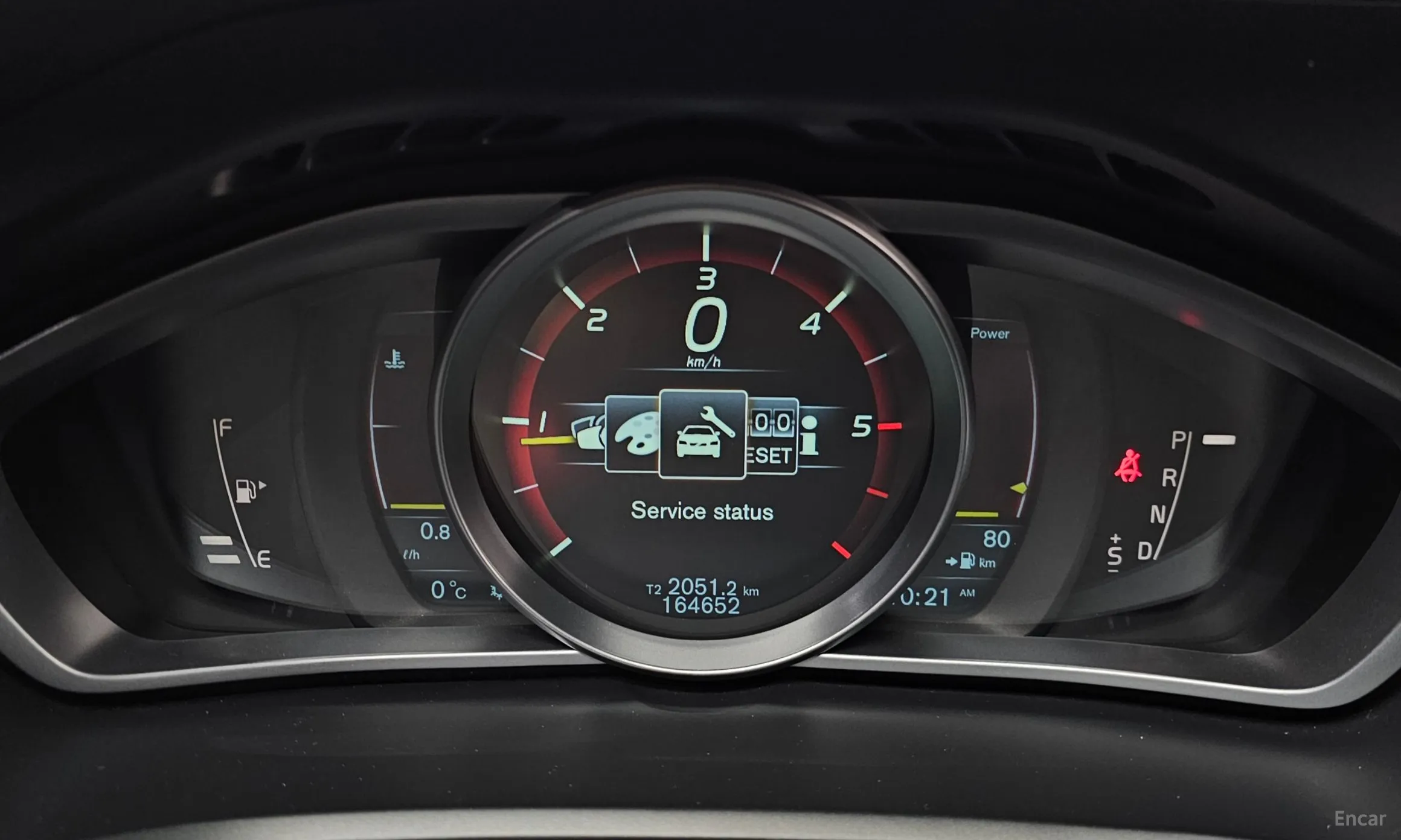 Volvo V40 превью 8