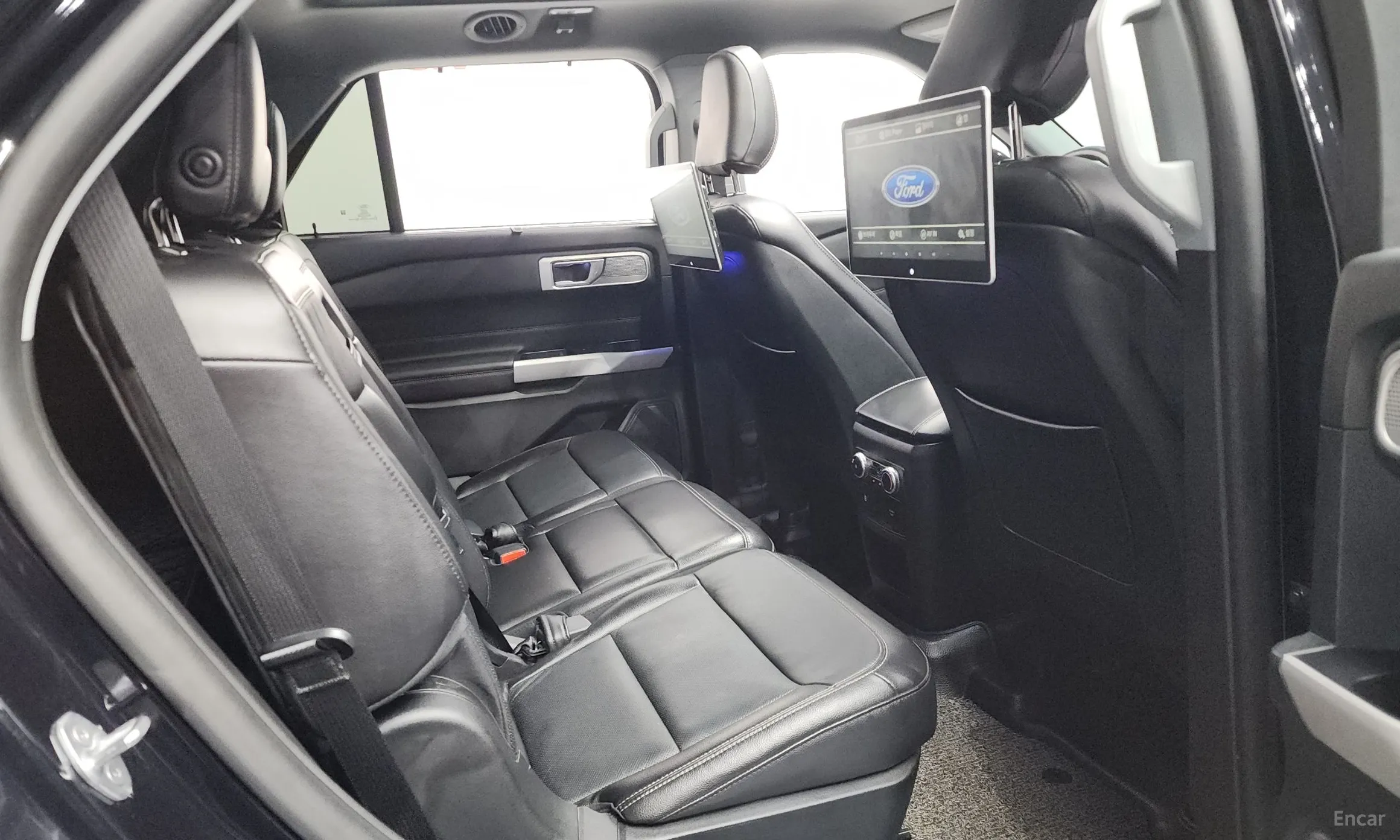 Ford Explorer 6th Generation превью 12