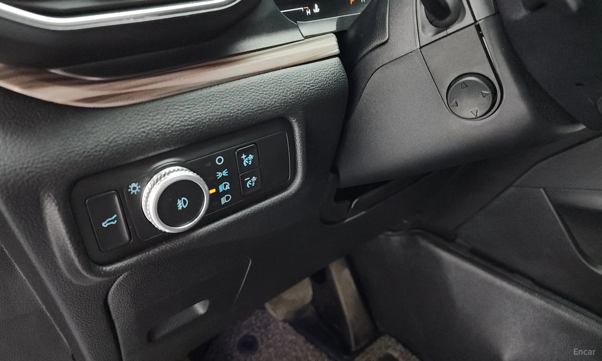 Ford Explorer 6th Generation превью 18