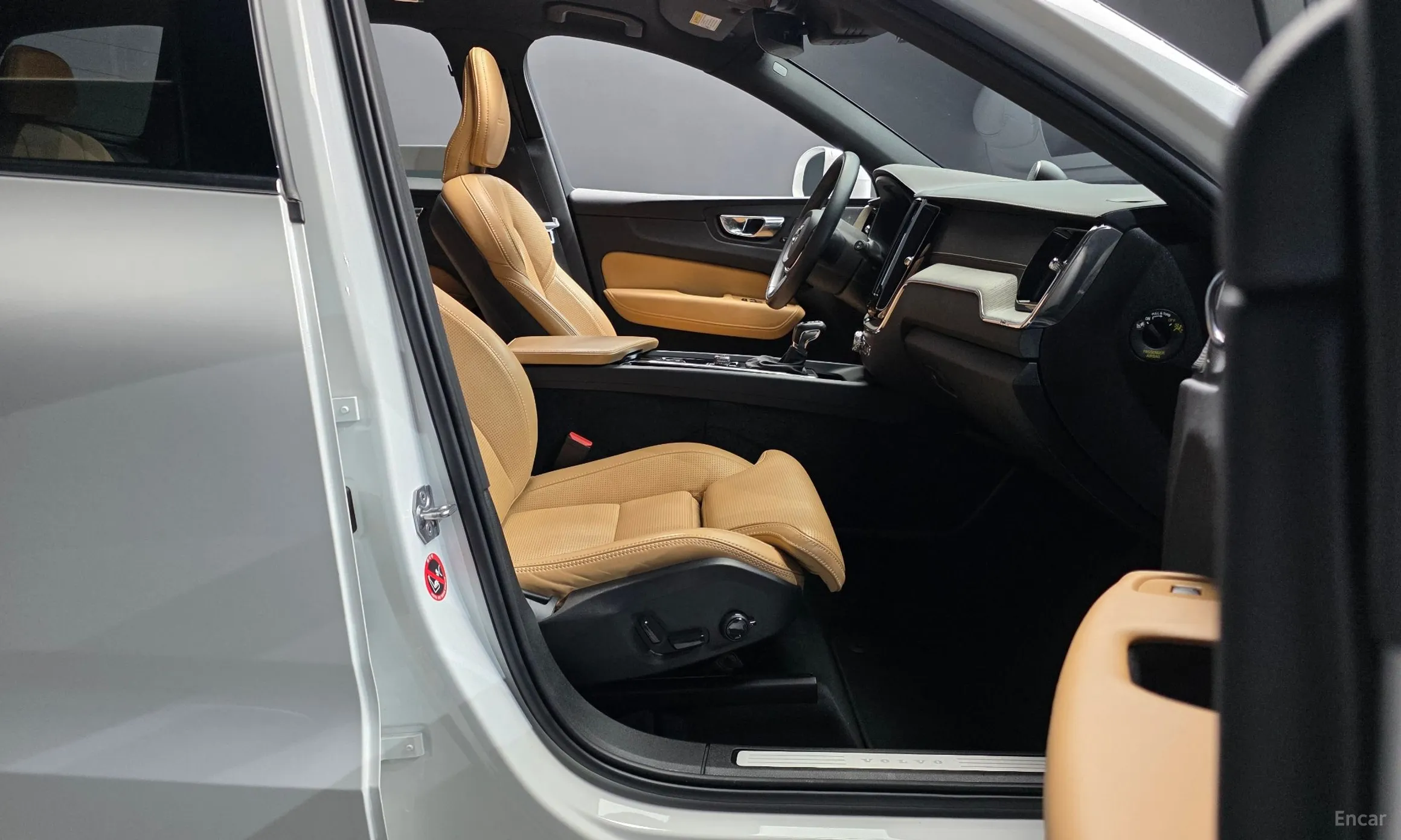 Volvo XC60 Gen 2 превью 10