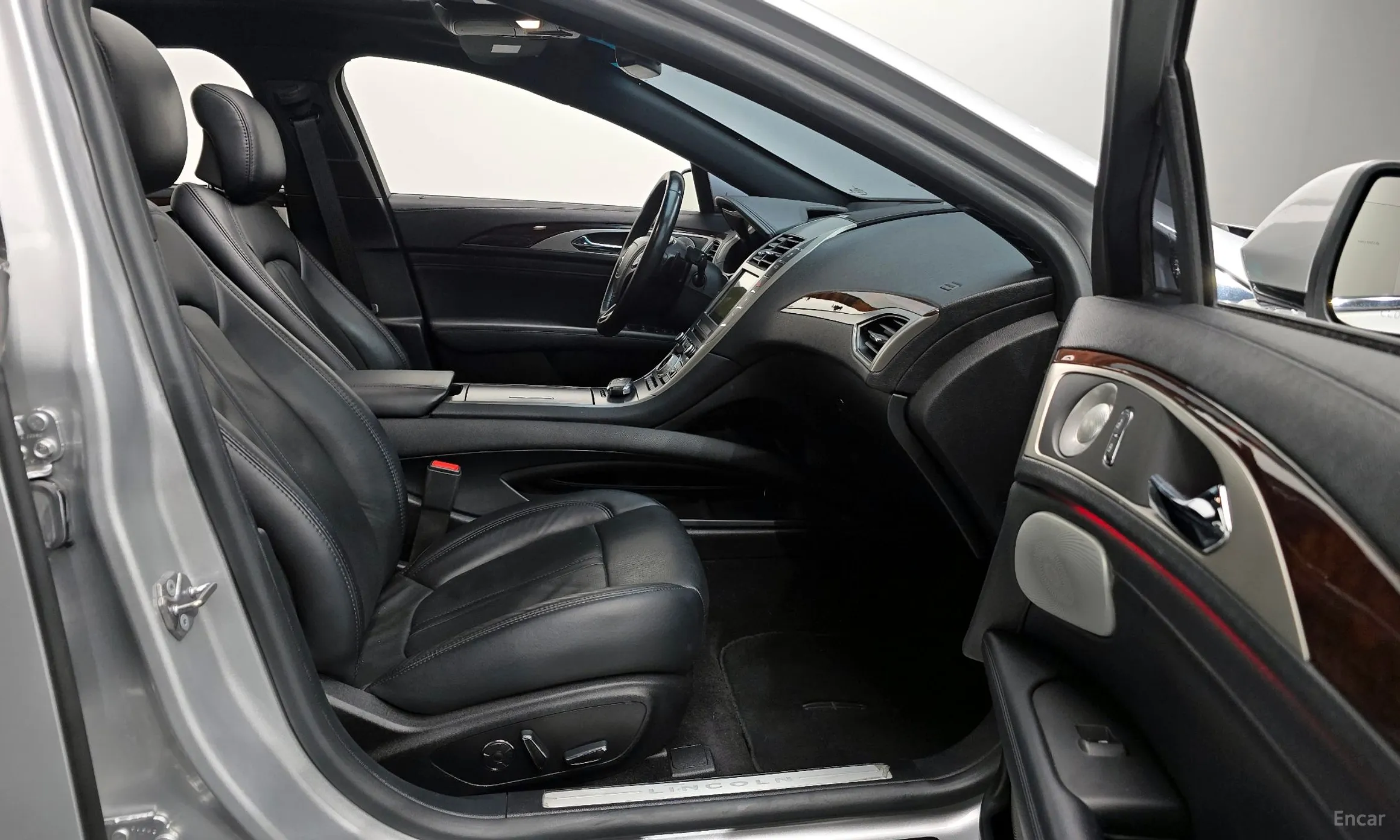 Lincoln New MKZ превью 11