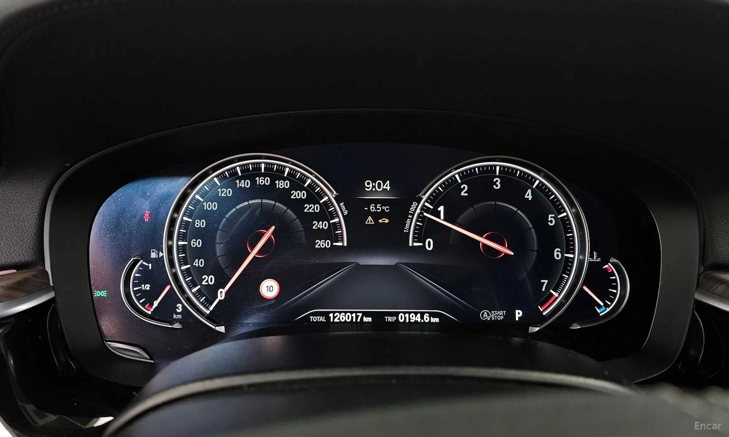 BMW 5 Series (G30) превью 8