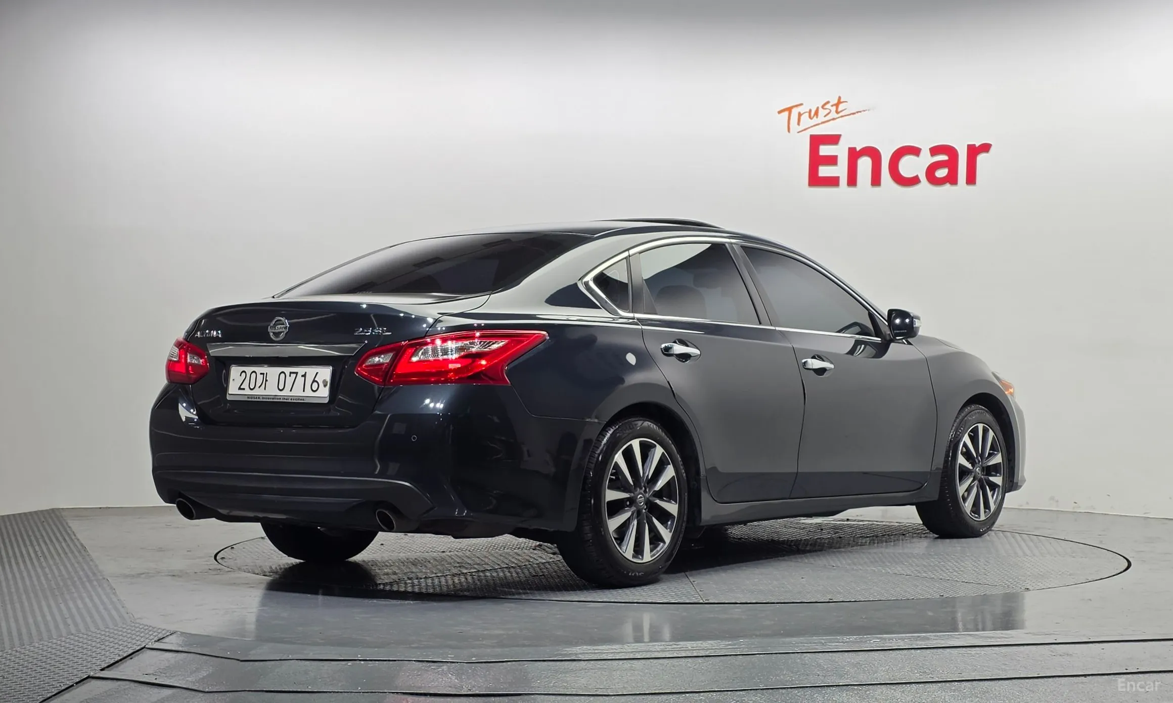 Nissan Altima превью 2