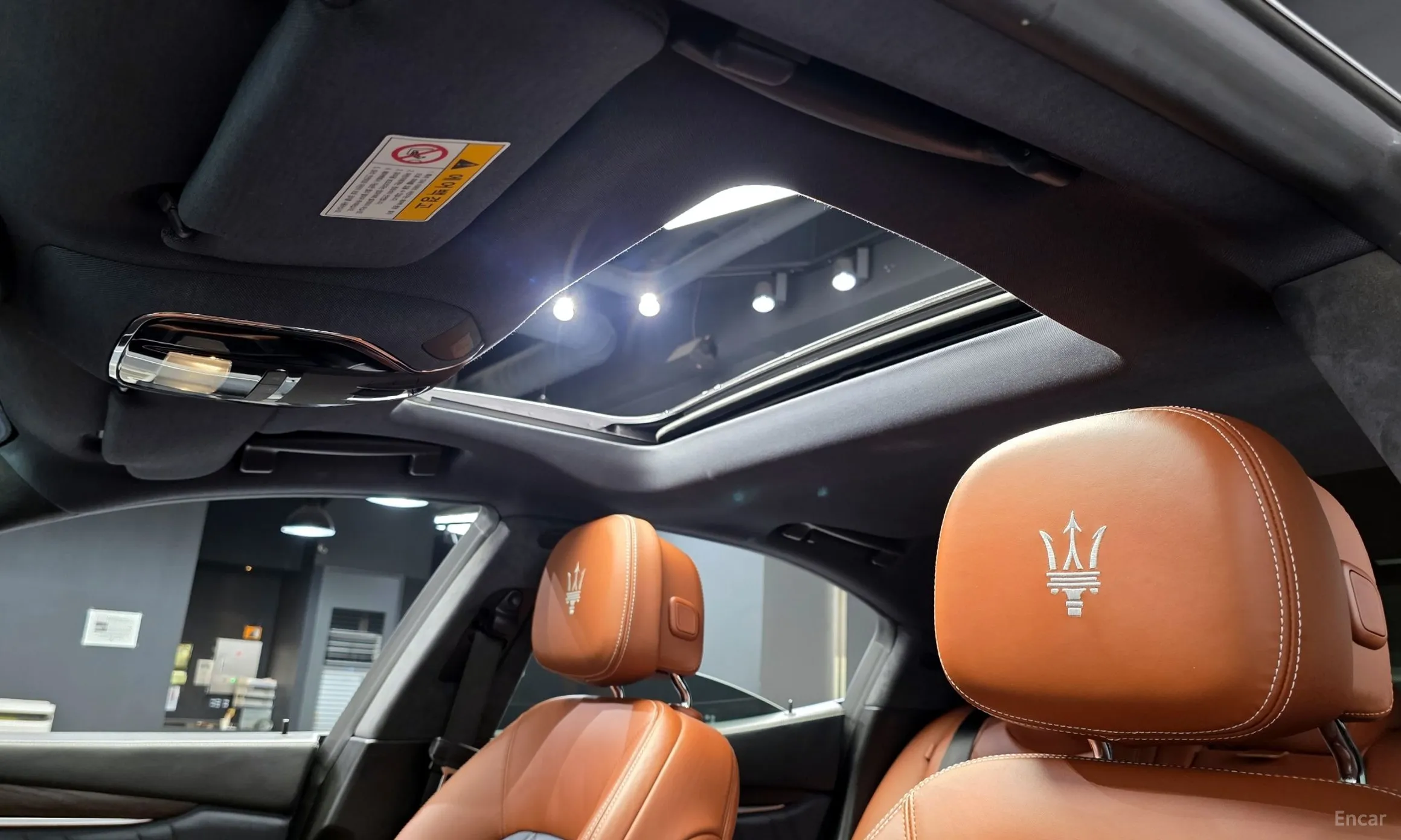 Maserati Ghibli превью 16