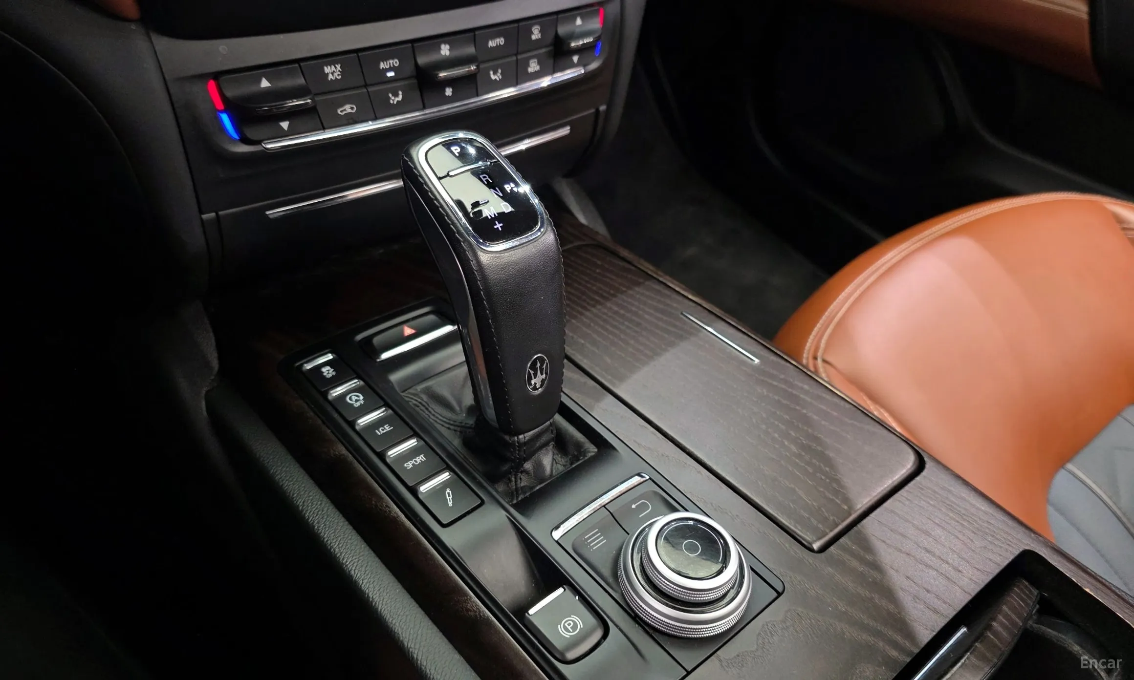 Maserati Ghibli превью 9