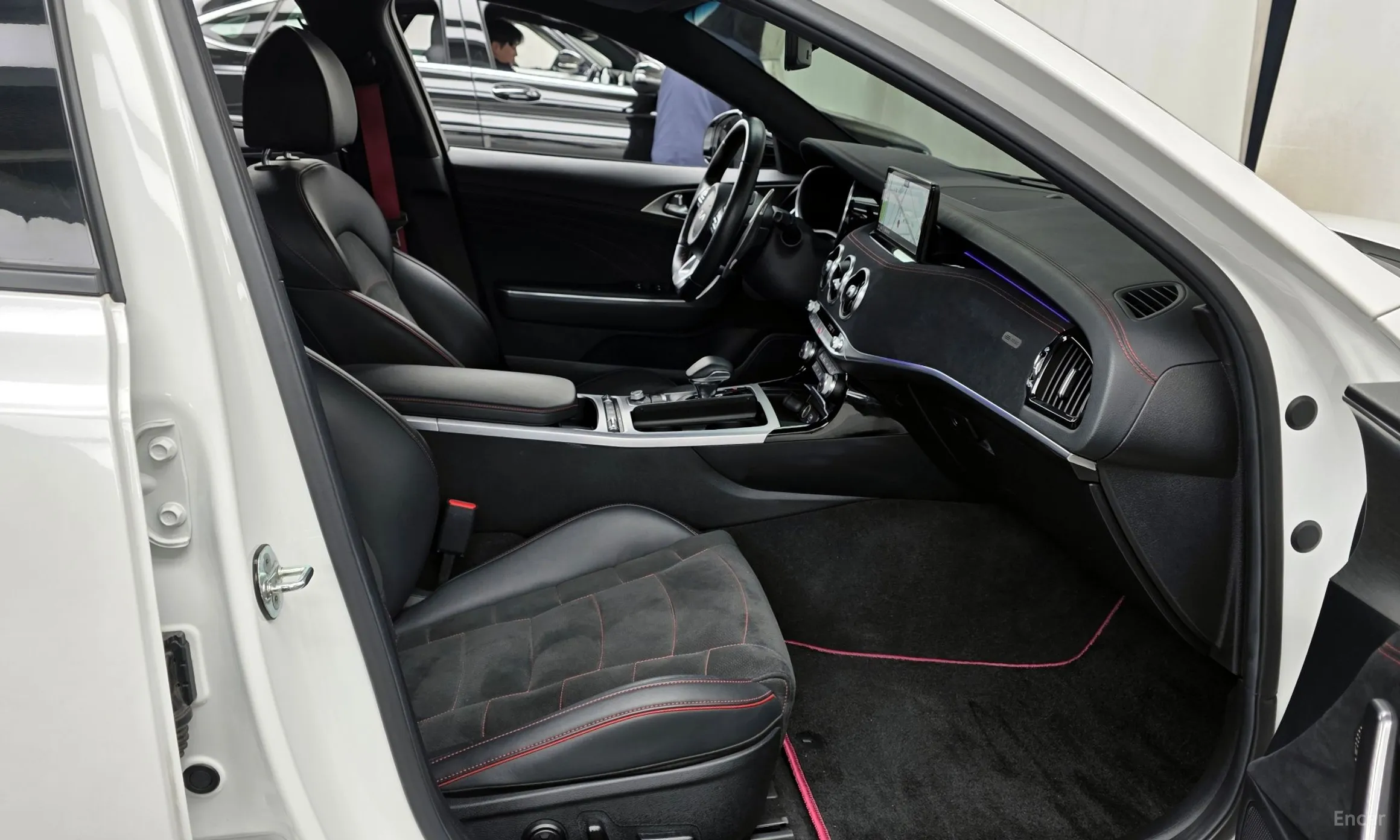 Kia Stinger Master превью 11