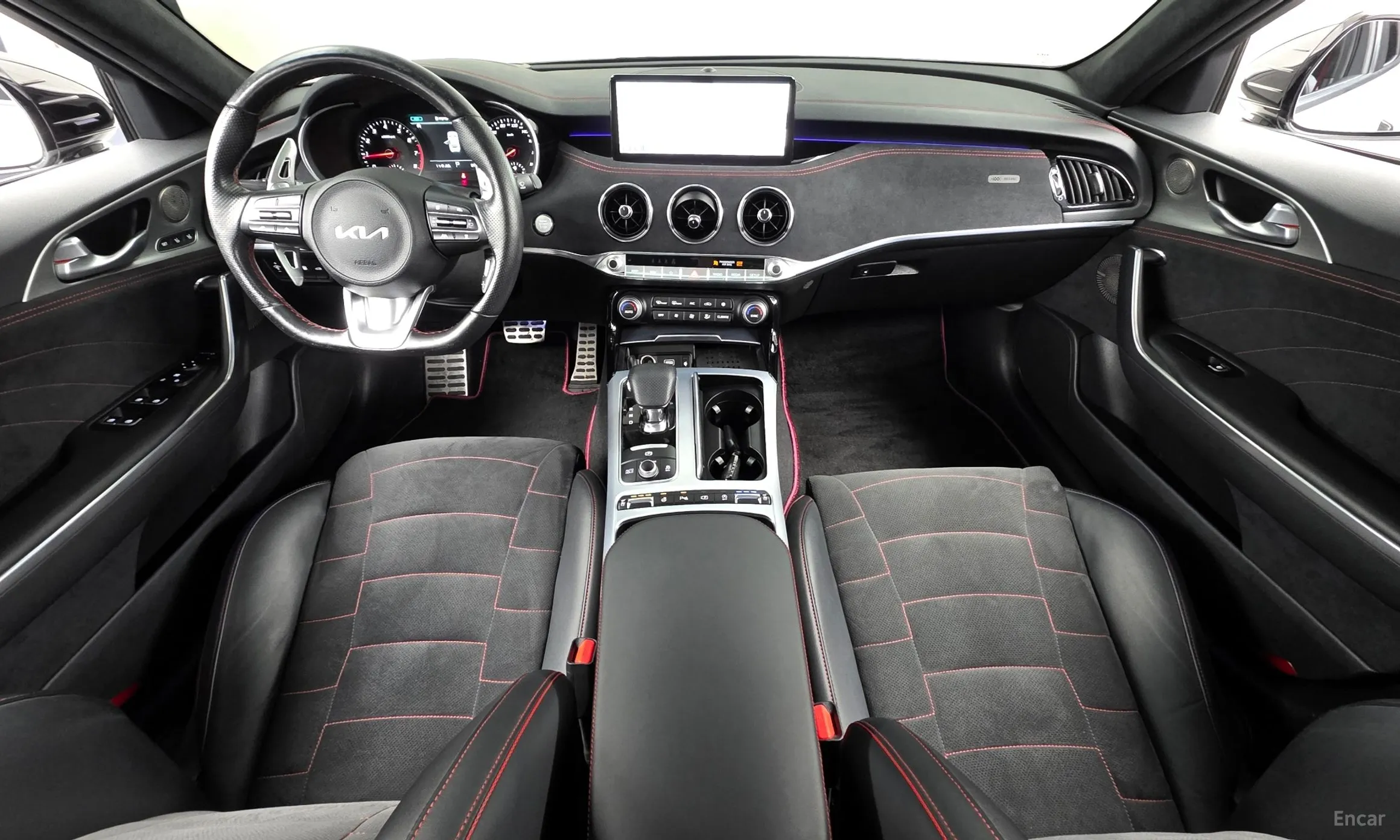 Kia Stinger Master превью 7