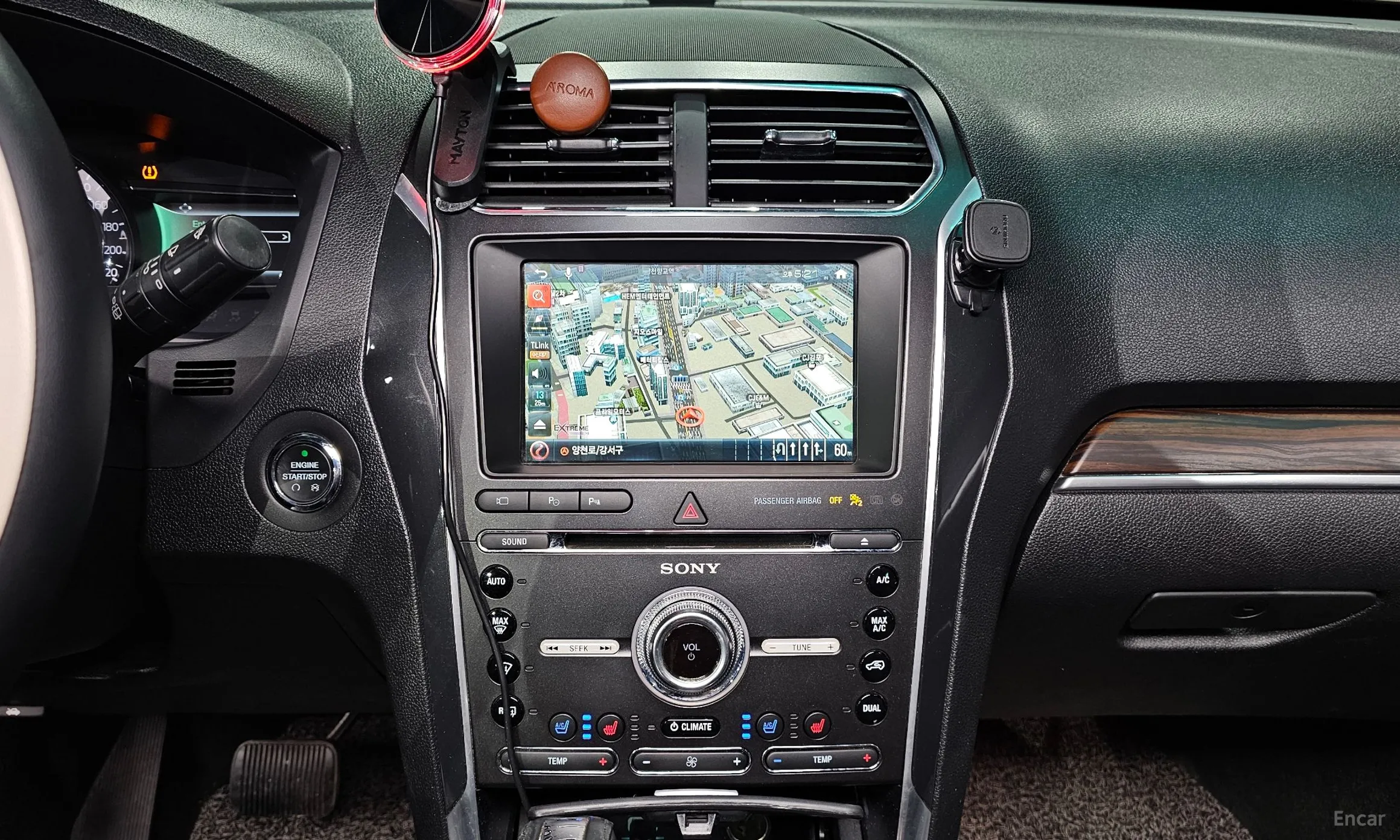 Ford Explorer превью 14