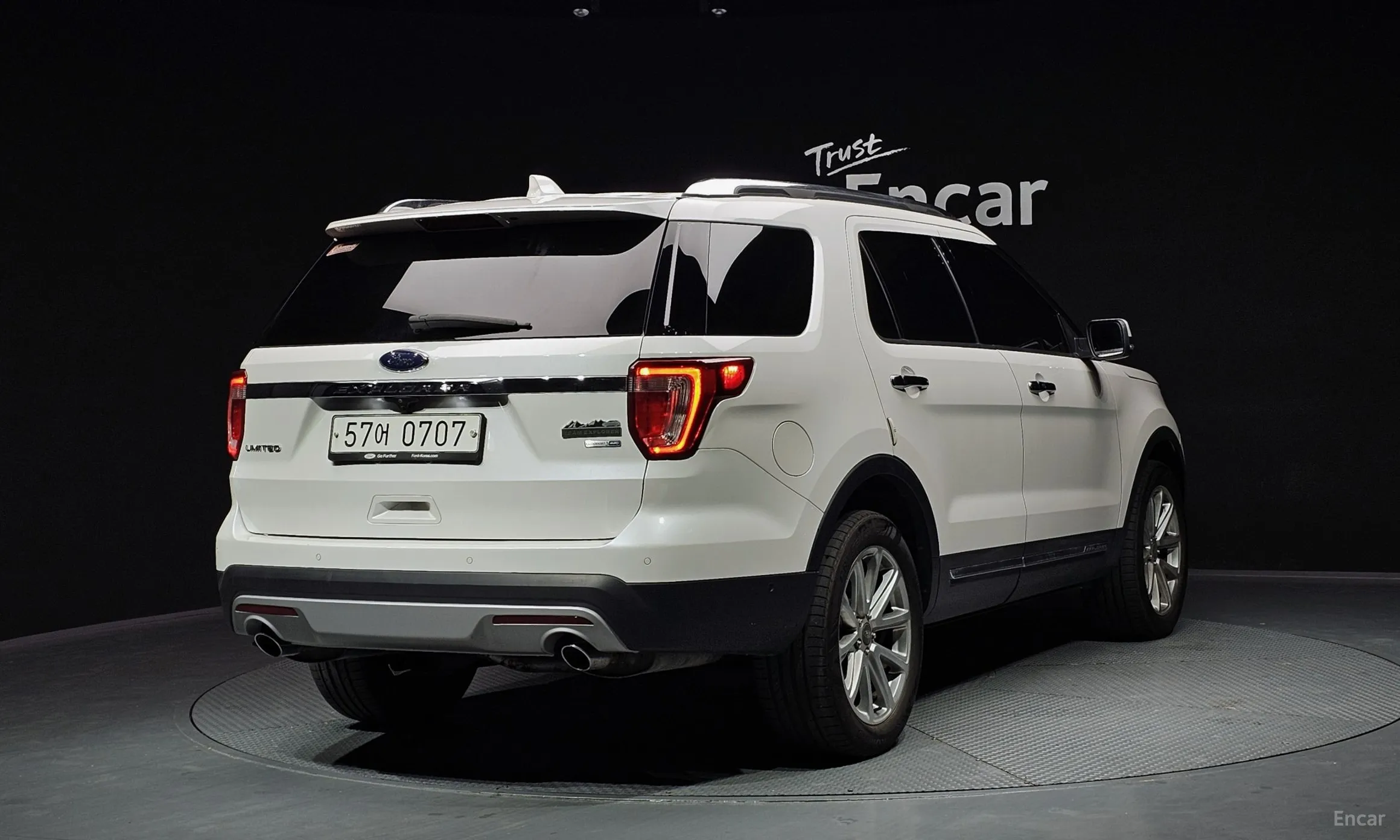 Ford Explorer превью 2