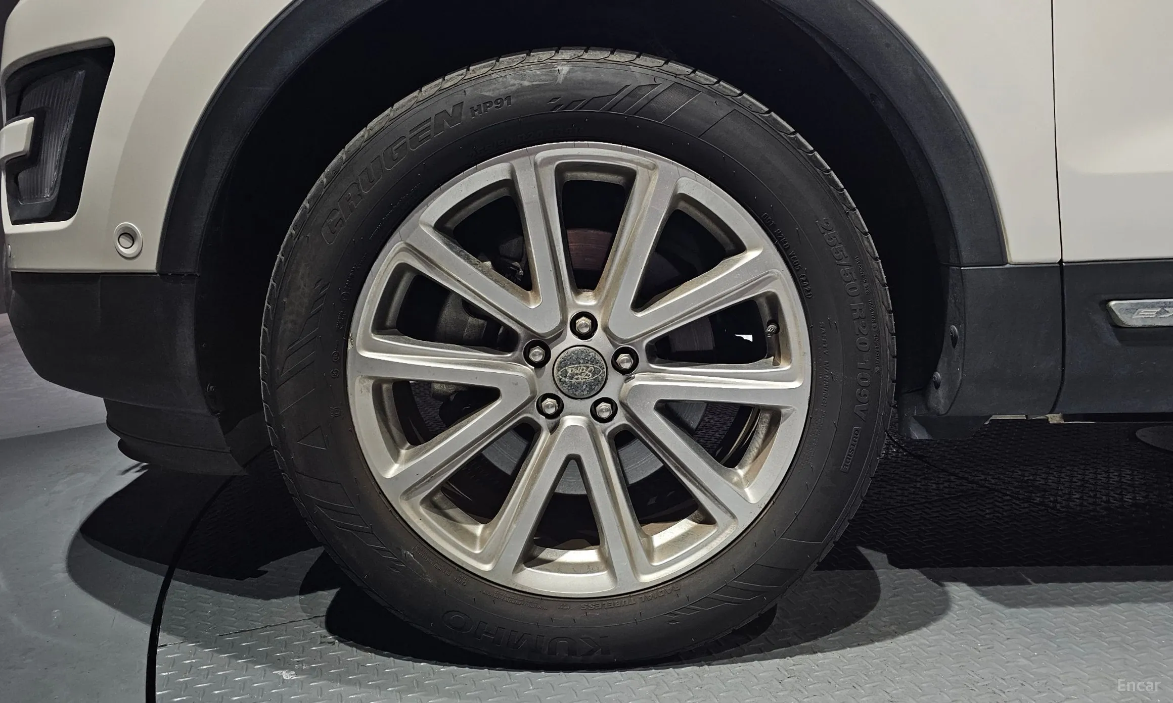 Ford Explorer превью 5