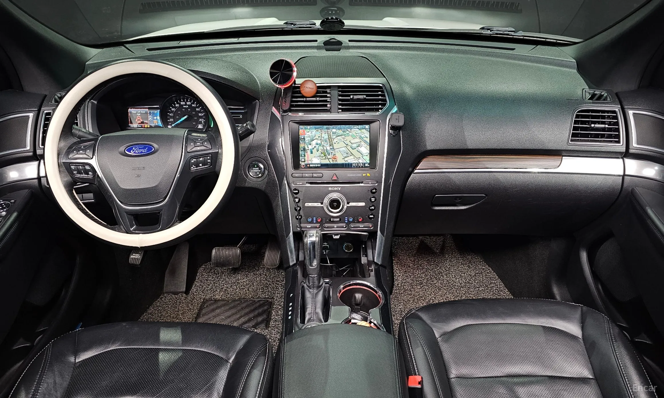 Ford Explorer превью 7