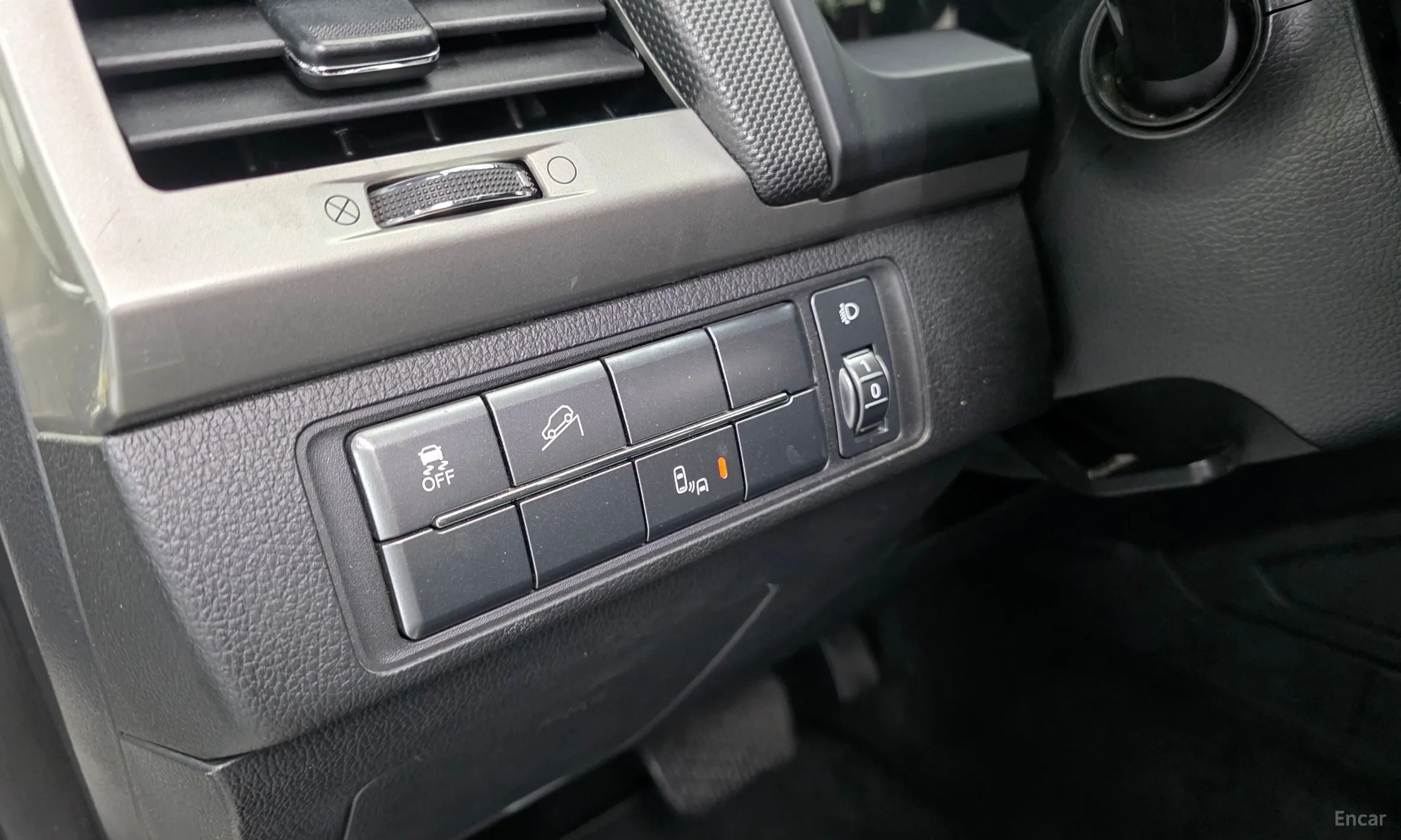 KG Mobility (SsangYong) Rexton Sports превью 13