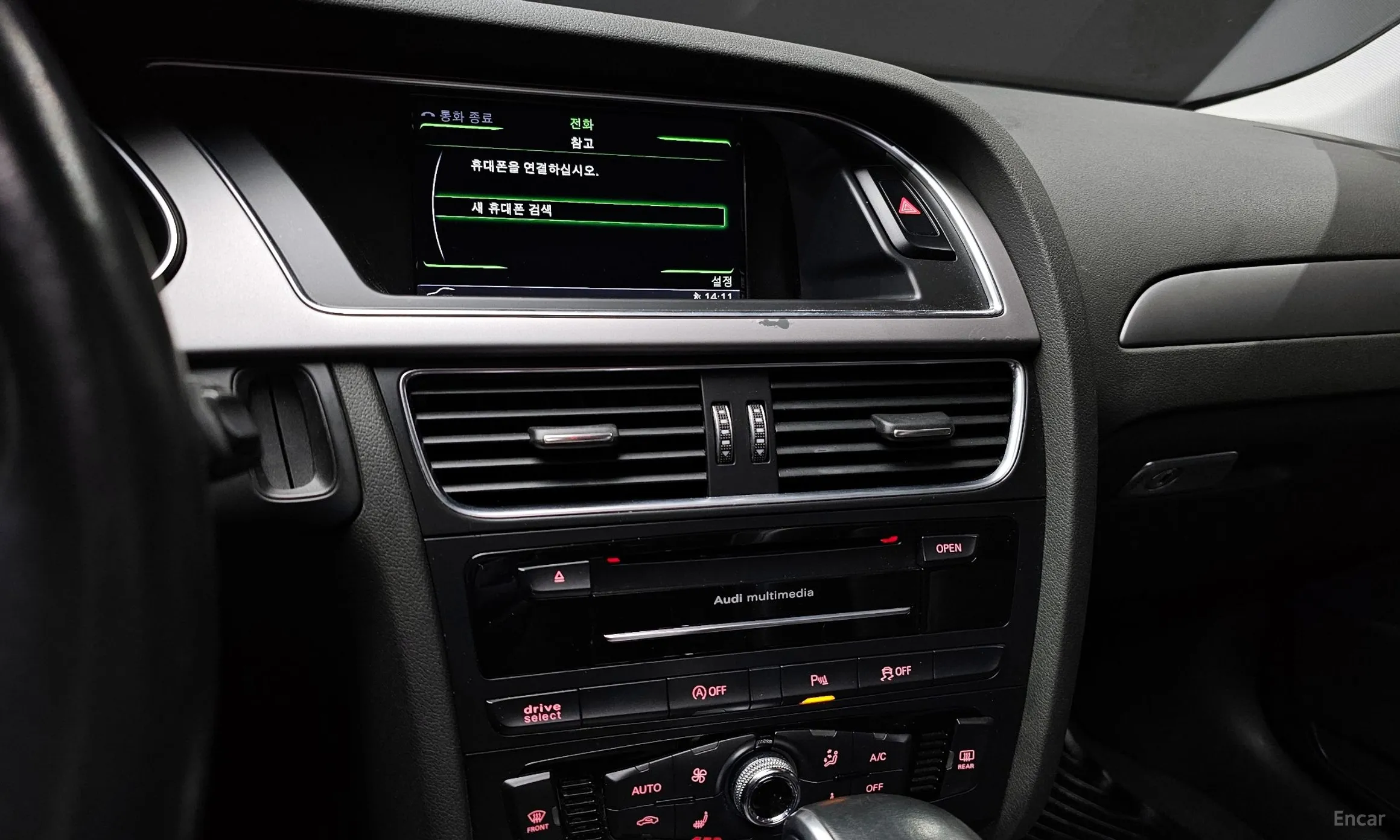Audi New A4 превью 15