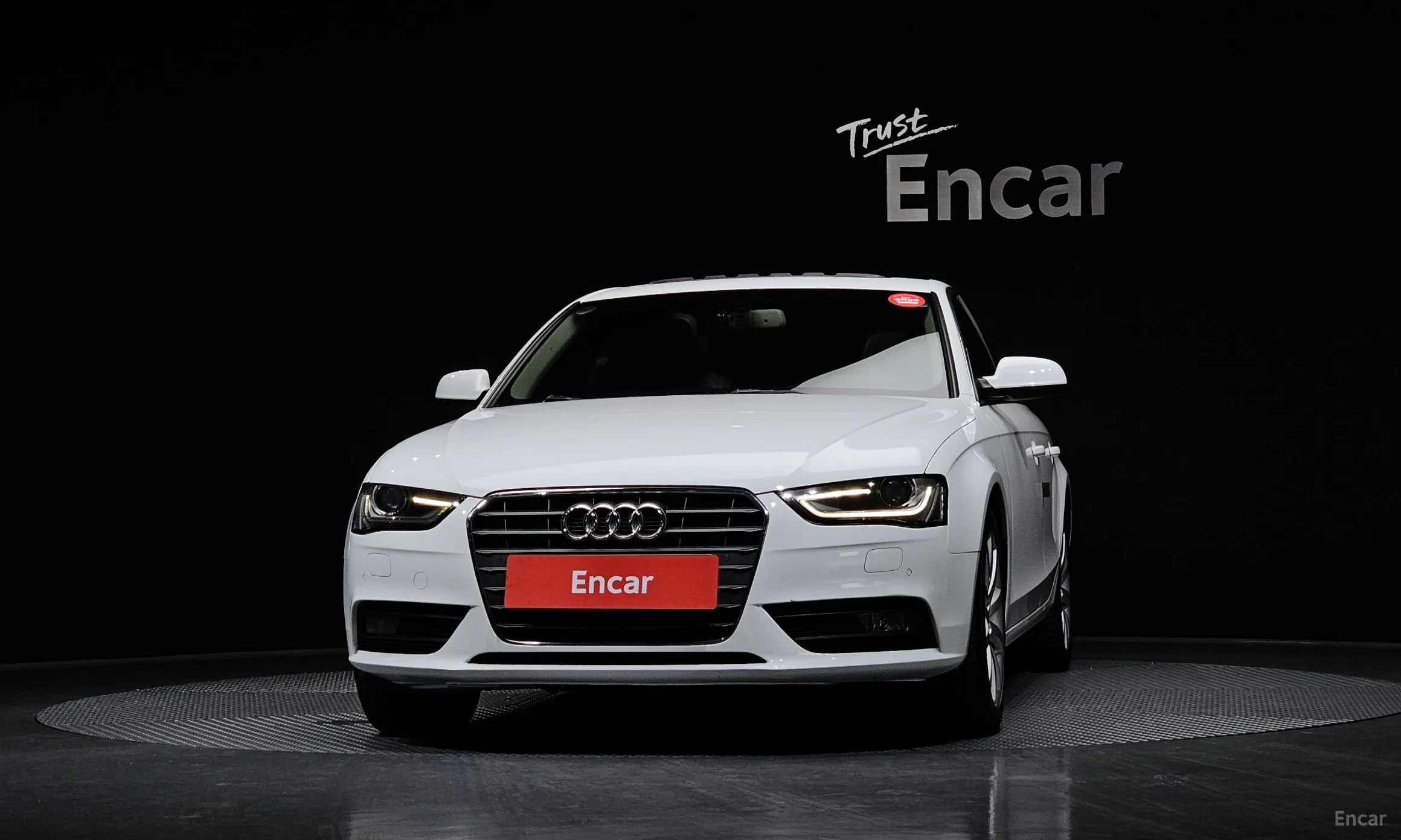 Audi New A4 превью 3