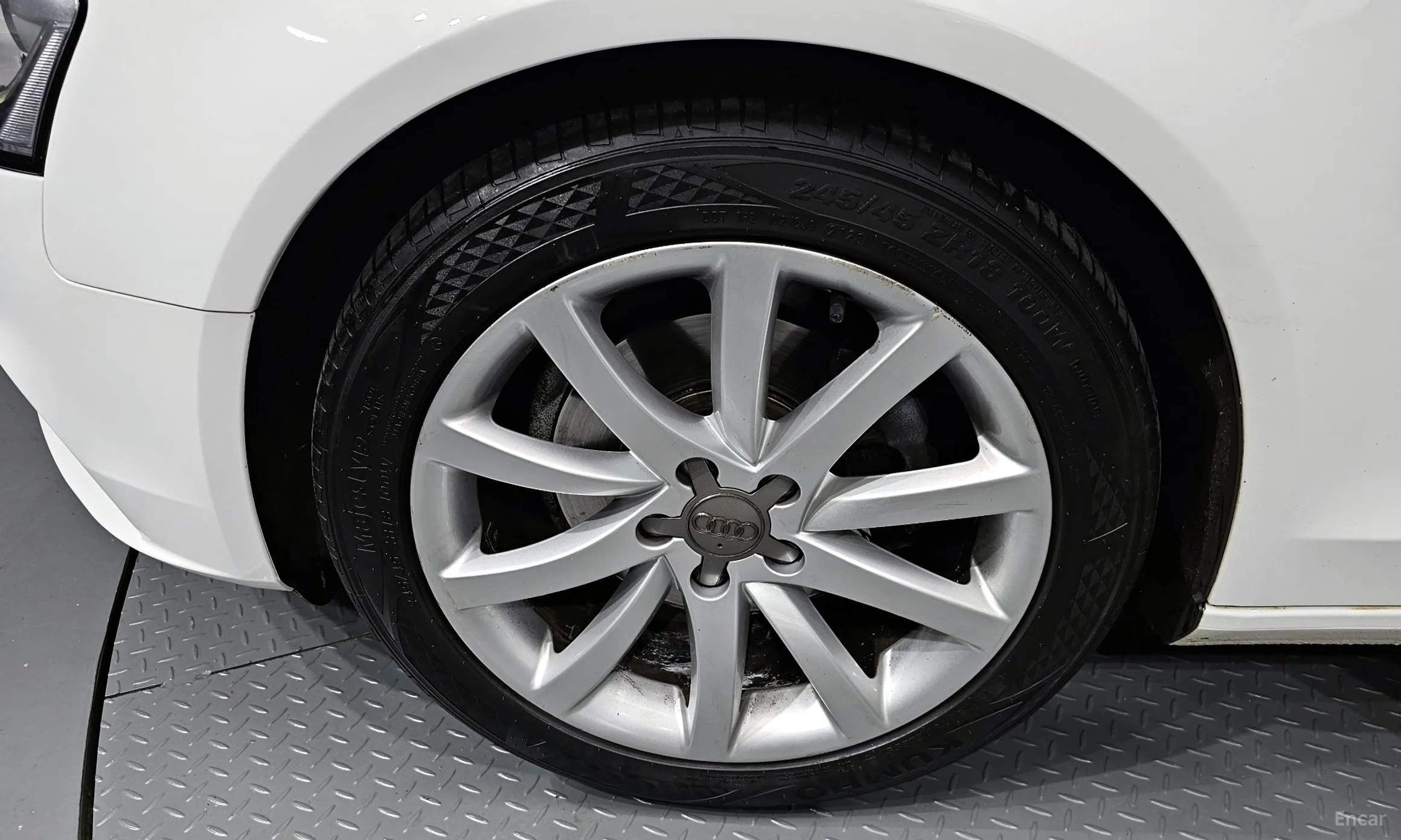 Audi New A4 превью 5